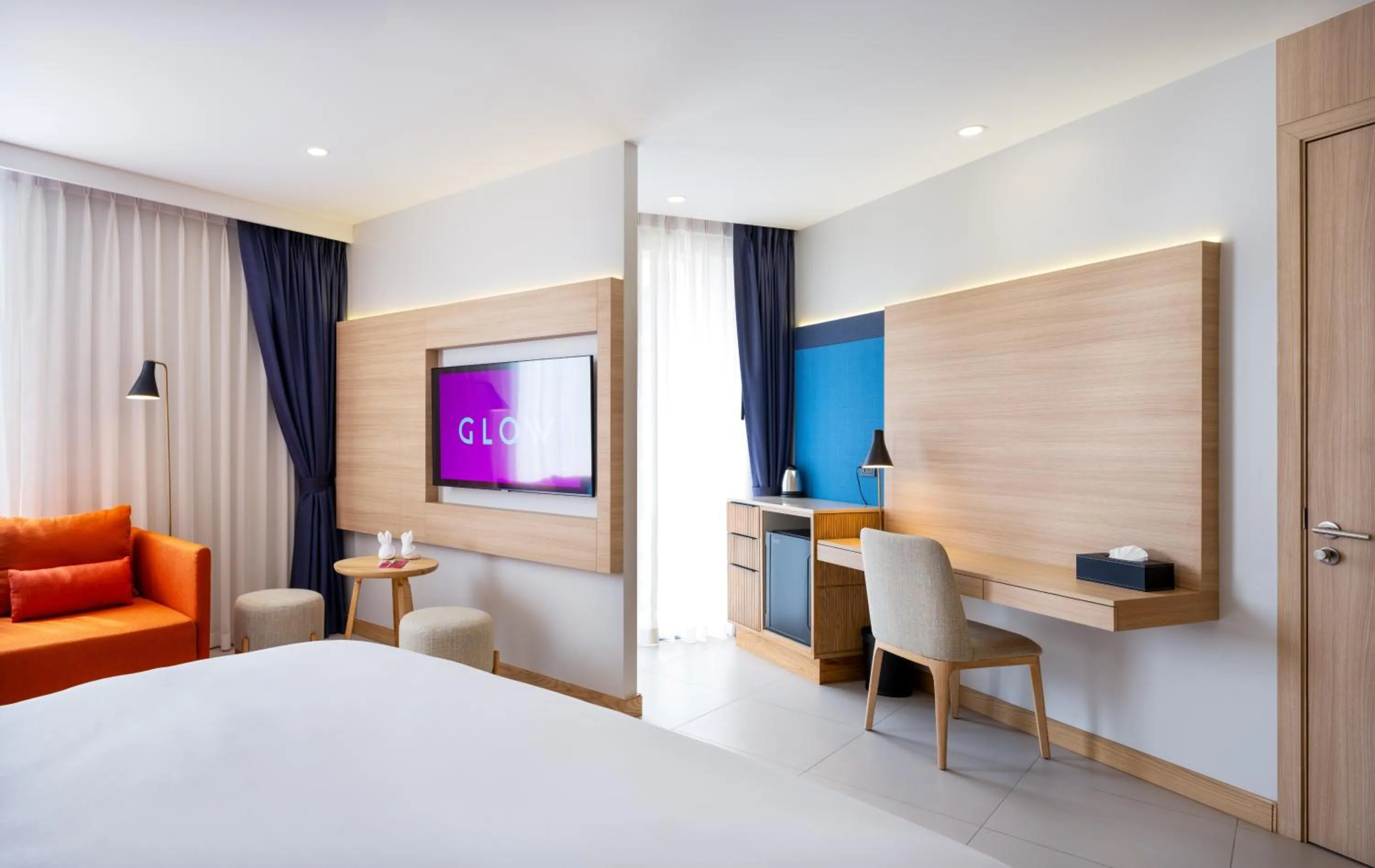 Bedroom, Bed in GLOW Mira Karon Beach