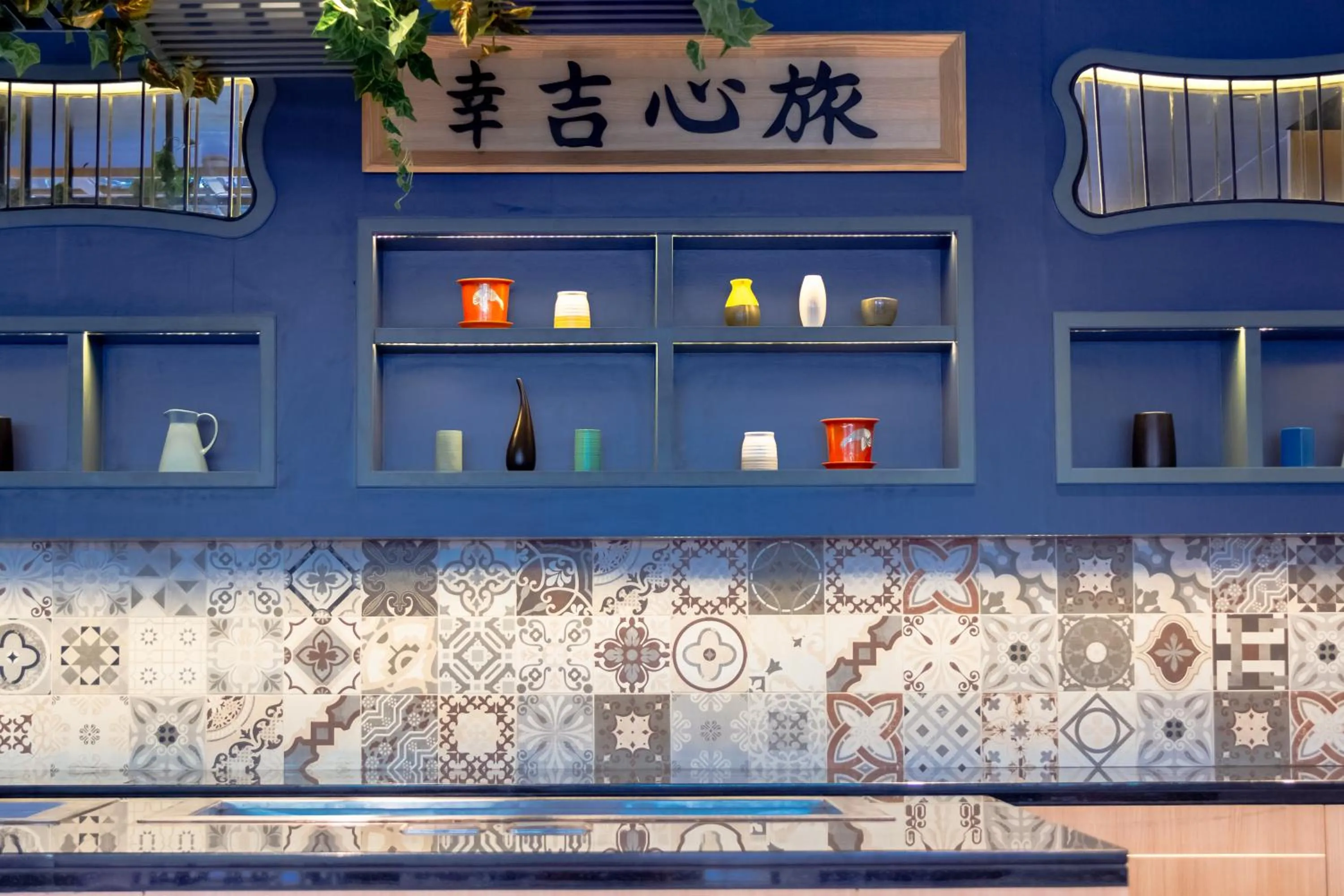 Restaurant/places to eat in GLOW Mira Karon Beach