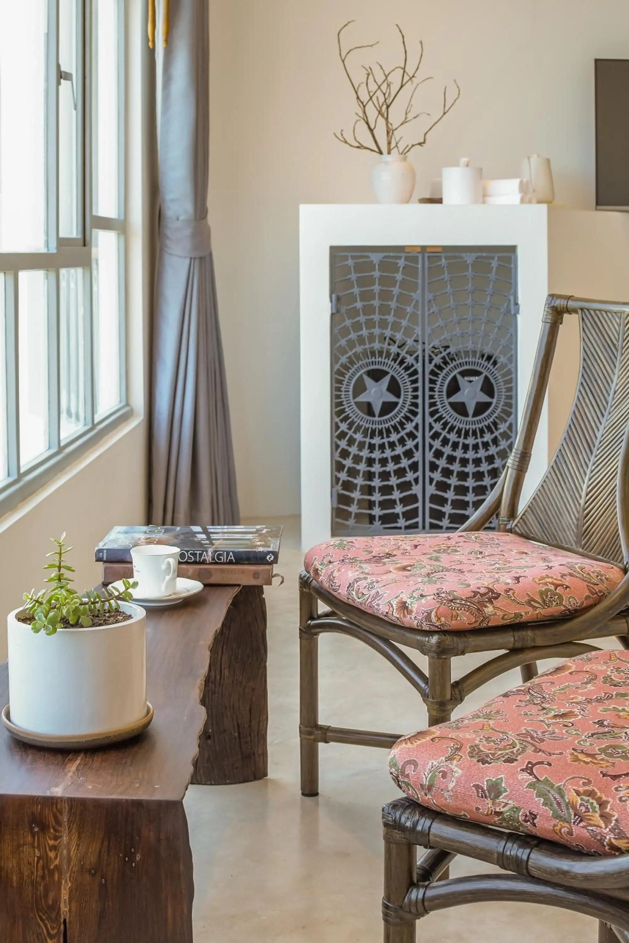 Living room in Ampersand Resort