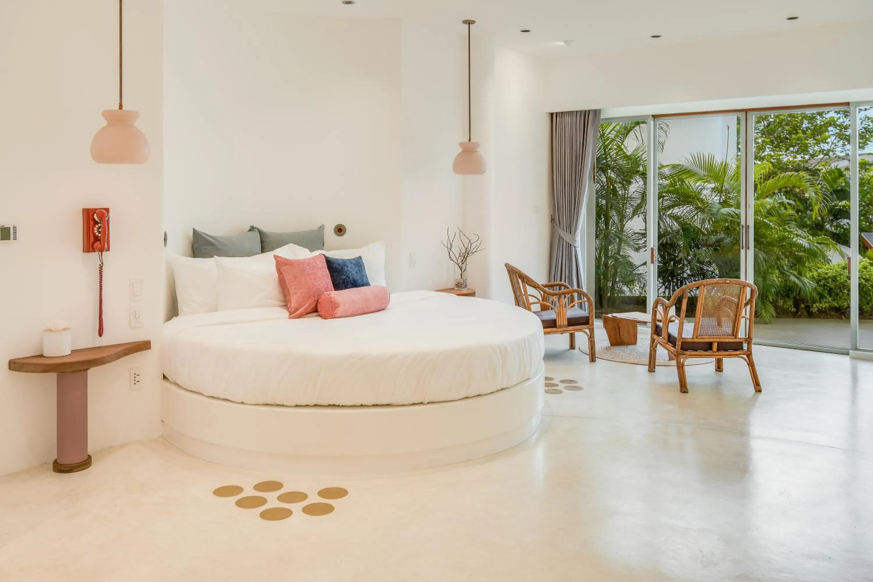 Patio, Bed in Ampersand Resort