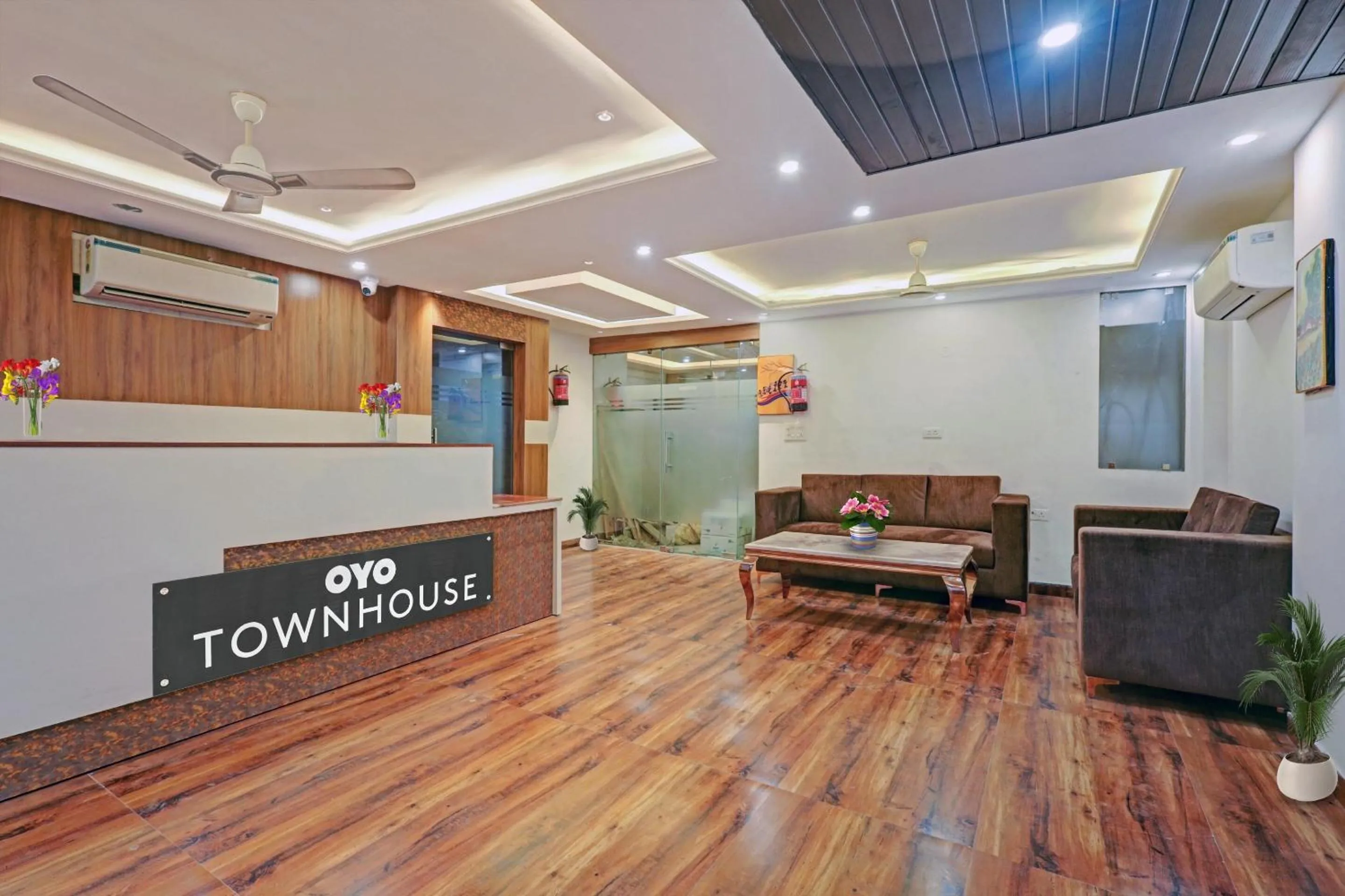 Lobby or reception in Townhouse Lucky Grand Palace