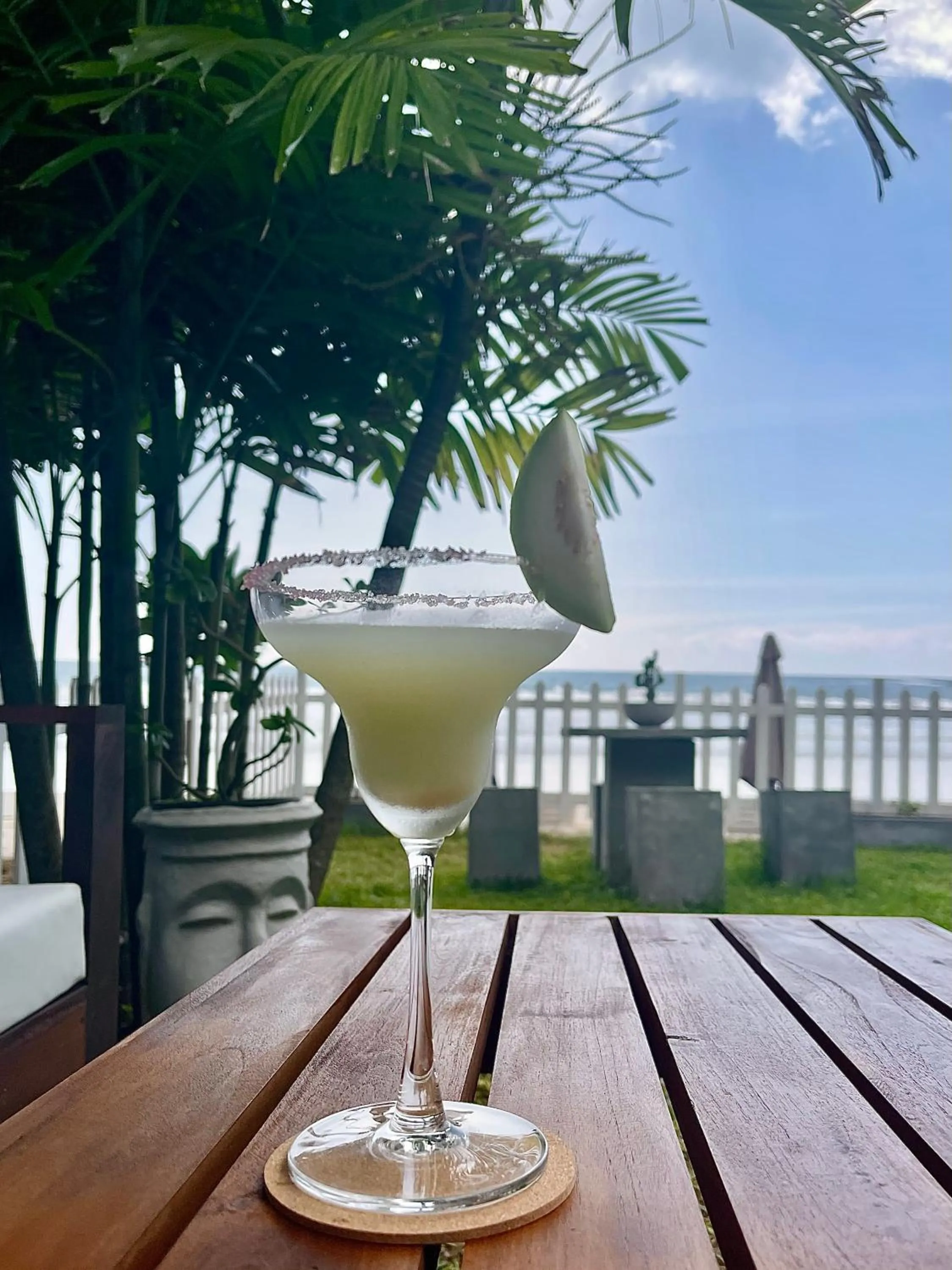 Food and drinks in Smeralda Resorts Dikwella