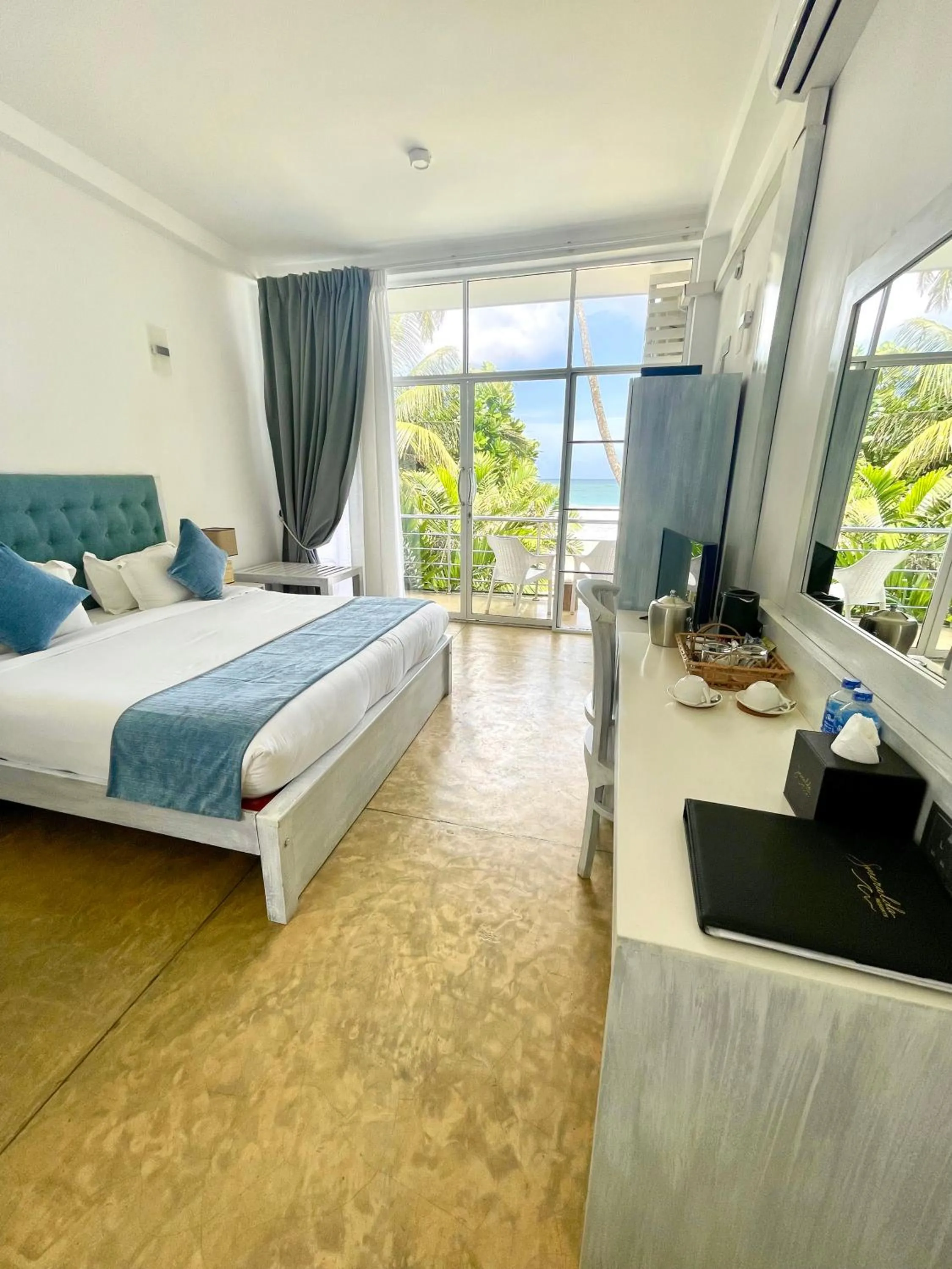 View (from property/room), Bed in Smeralda Resorts Dikwella