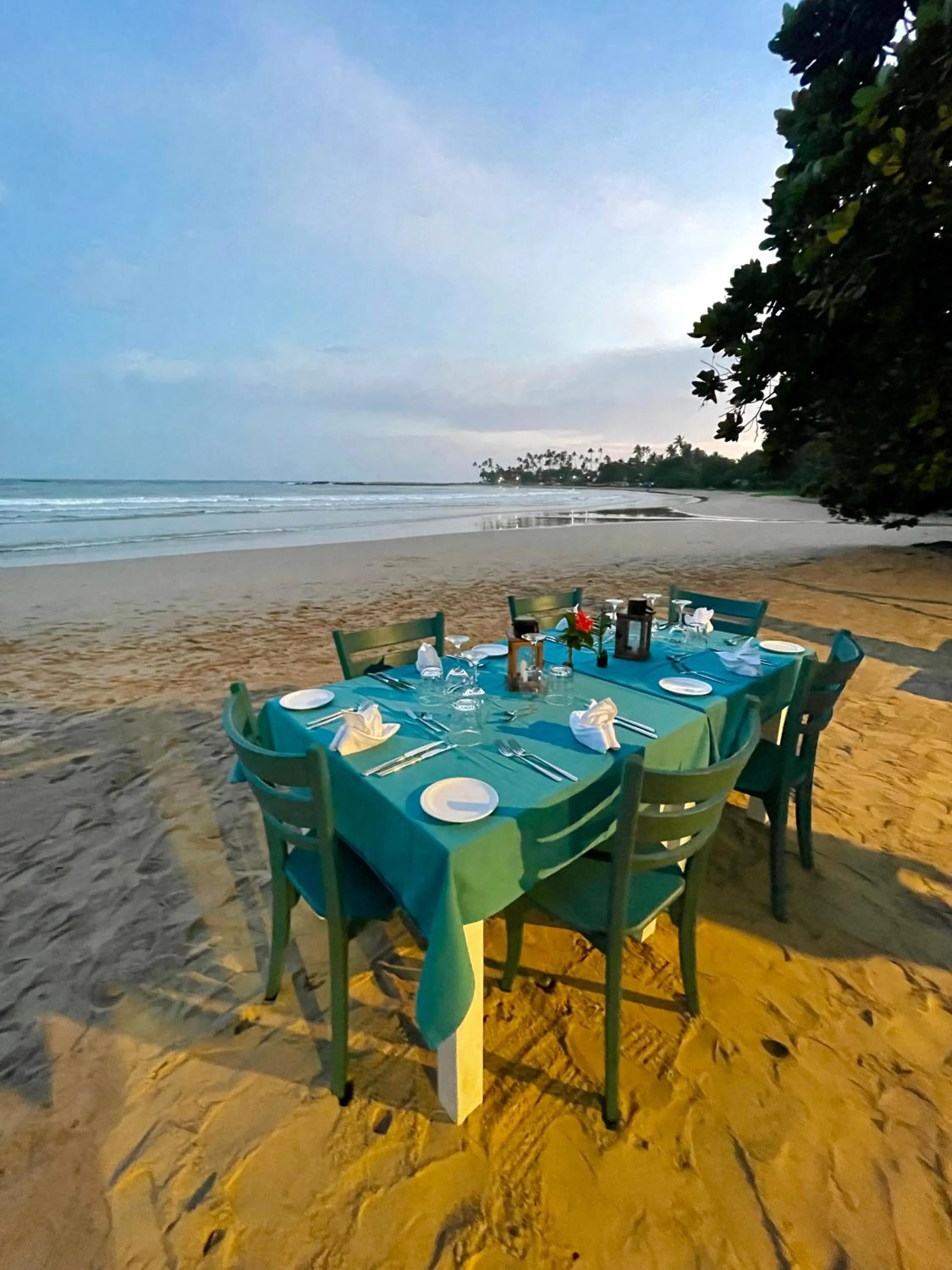 Restaurant/places to eat in Smeralda Resorts Dikwella