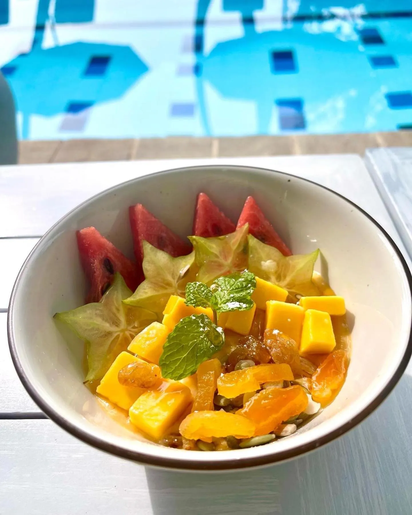 Food in Smeralda Resorts Dikwella