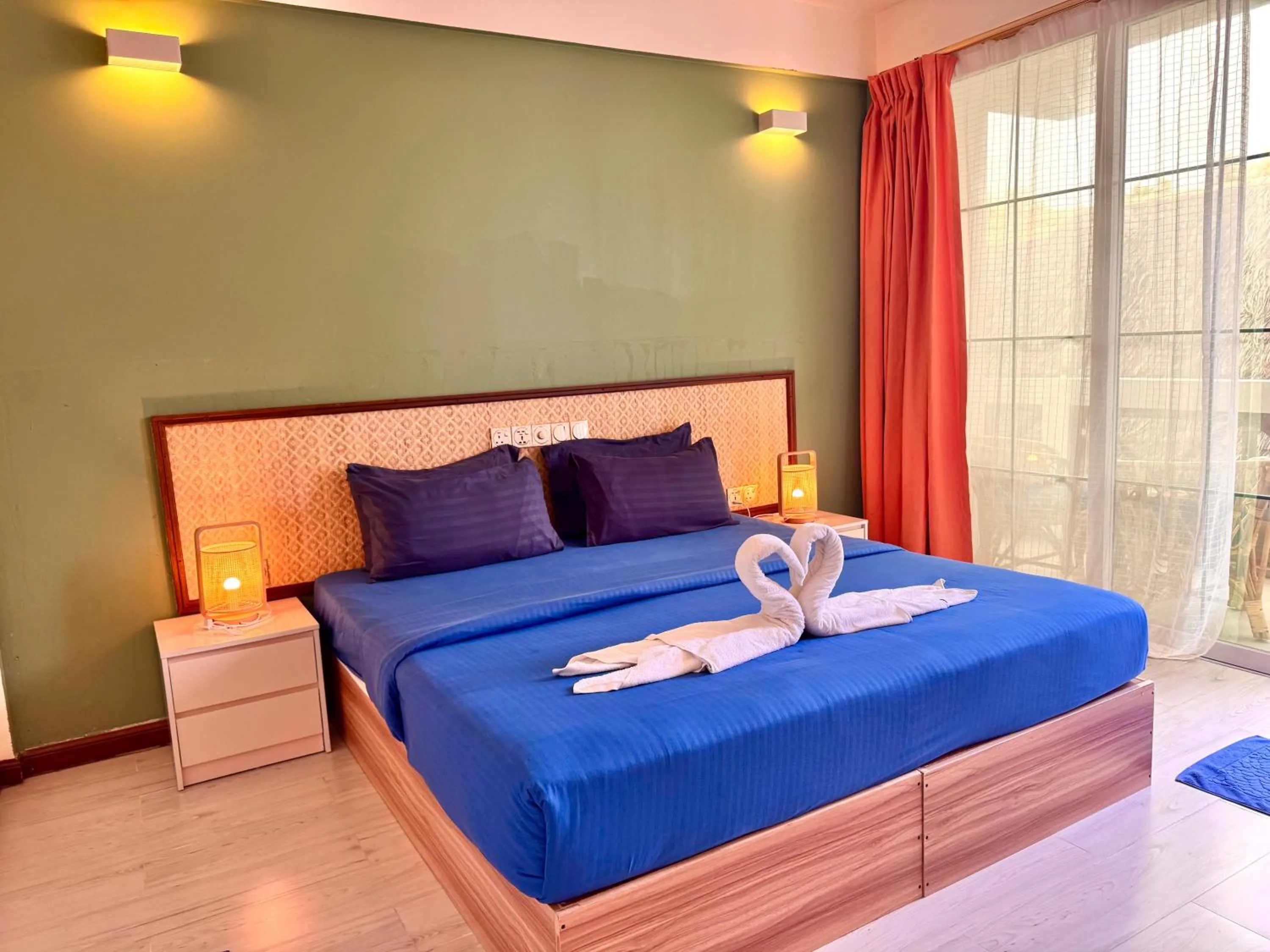 Bedroom, Bed in Sands Grand