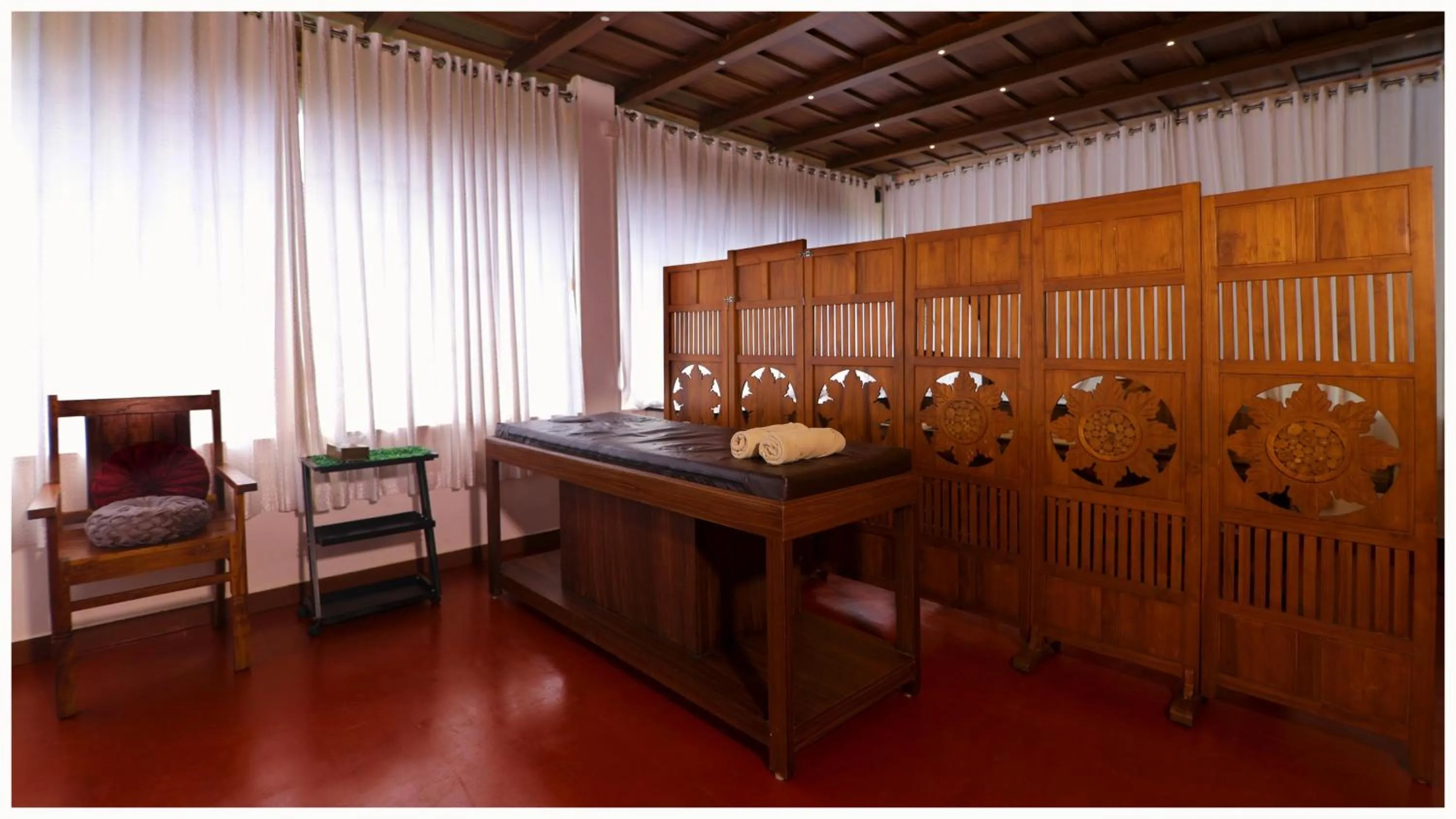 Spa and wellness centre/facilities in Vajra Ayurveda and Yoga Retreat