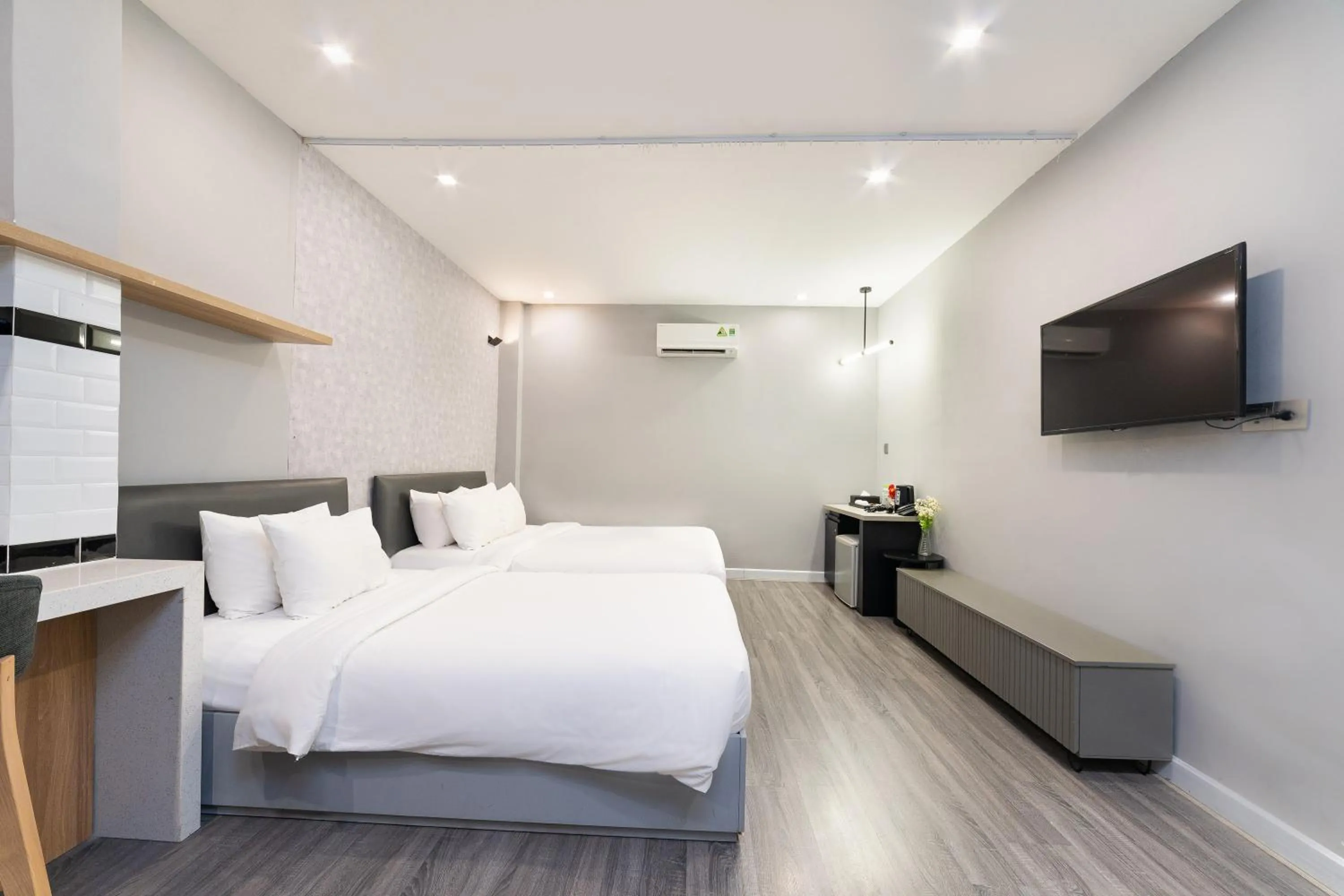 Decorative detail, Bed in The Hotel Nicecy