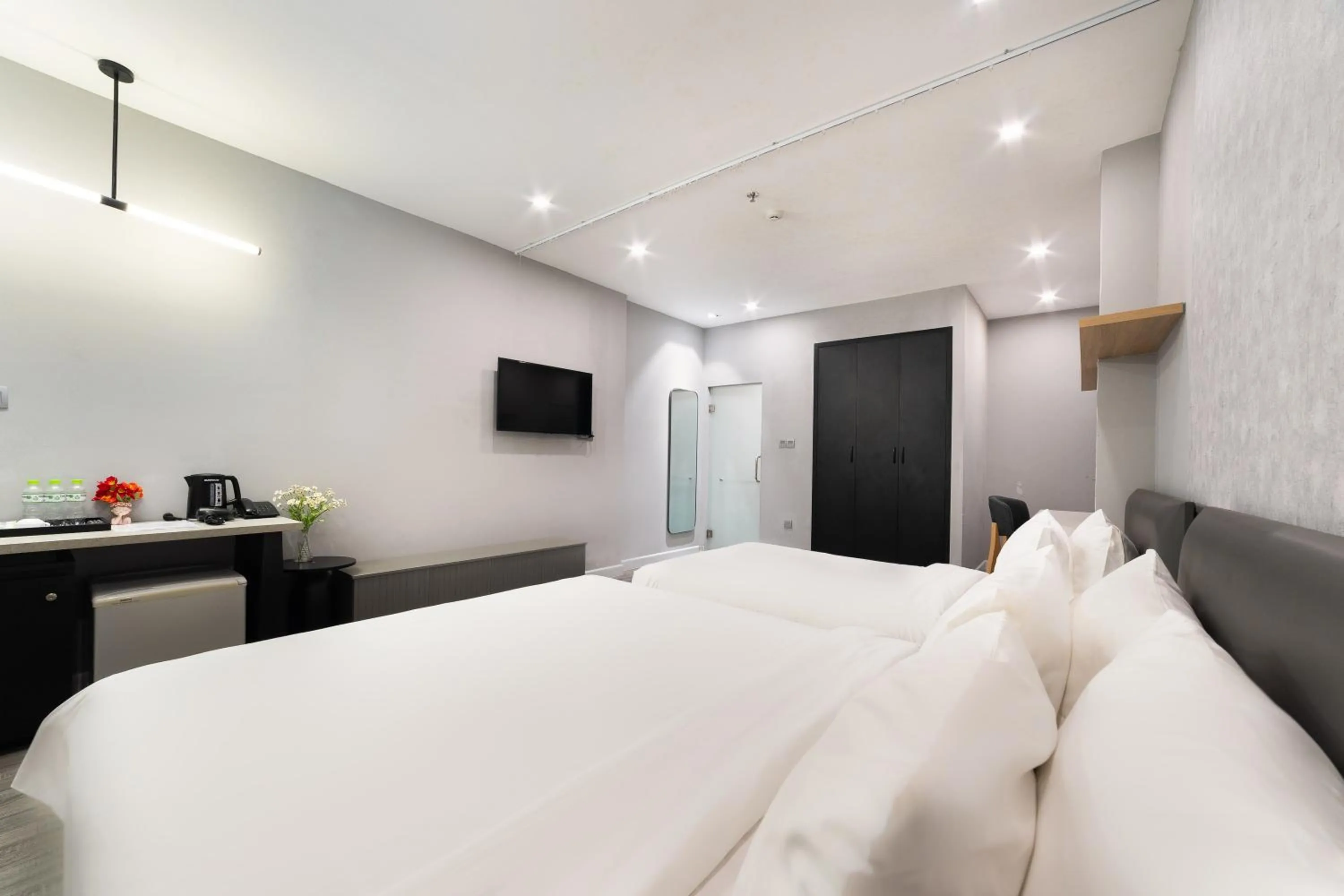 TV and multimedia, Bed in The Hotel Nicecy