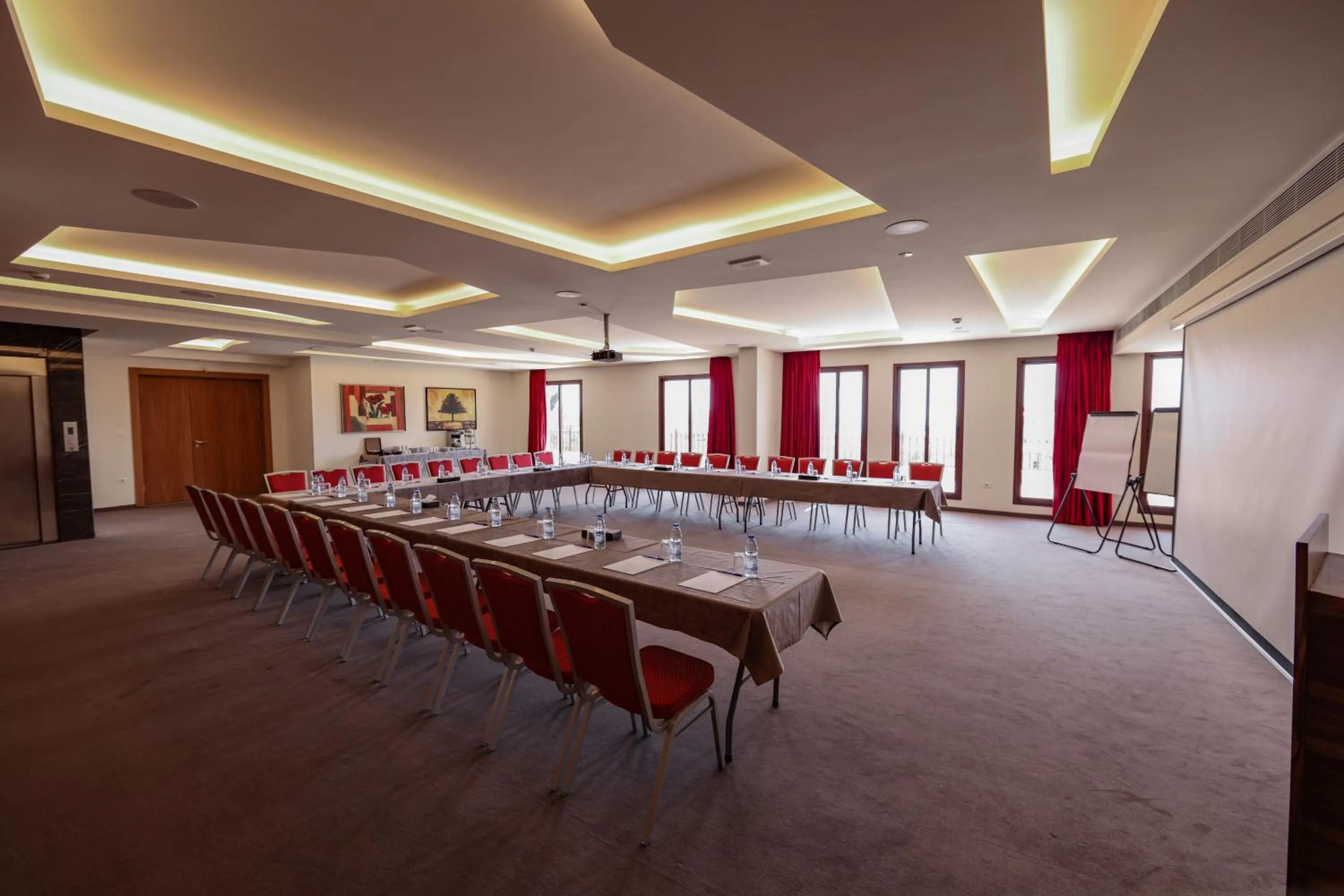 Meeting/conference room in Majestic Byblos Grand Hotel