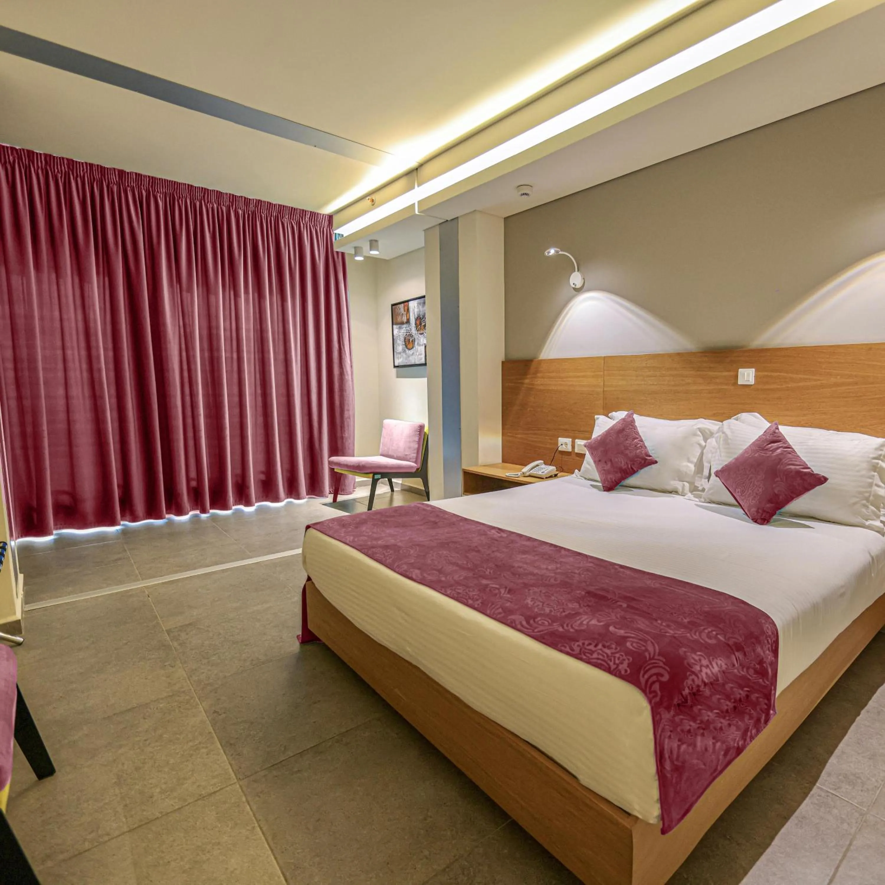 Bedroom, Bed in Majestic Byblos Grand Hotel