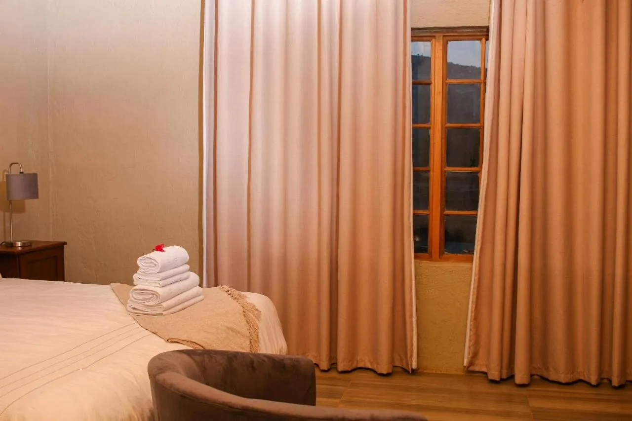 Bed in Harnham Mountain Lodge