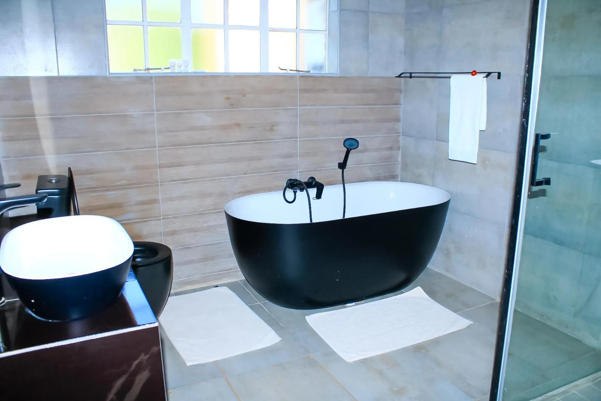 Harnham Mountain Lodge