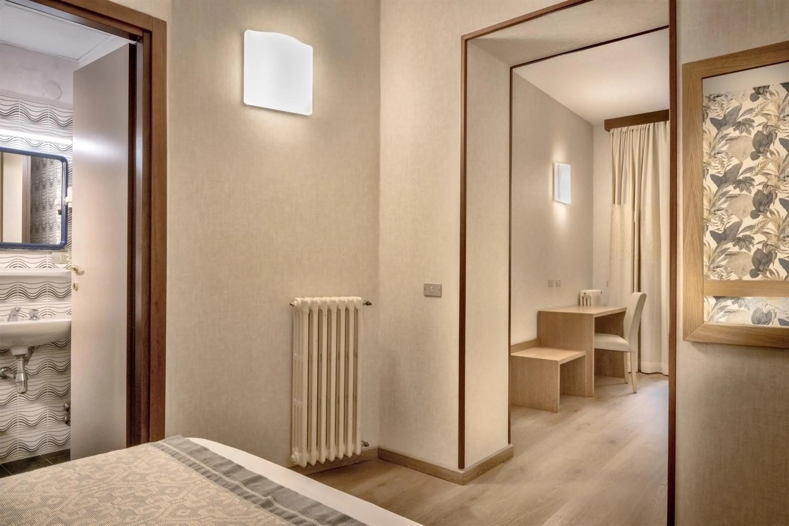 Photo of the whole room in Hotel Italia