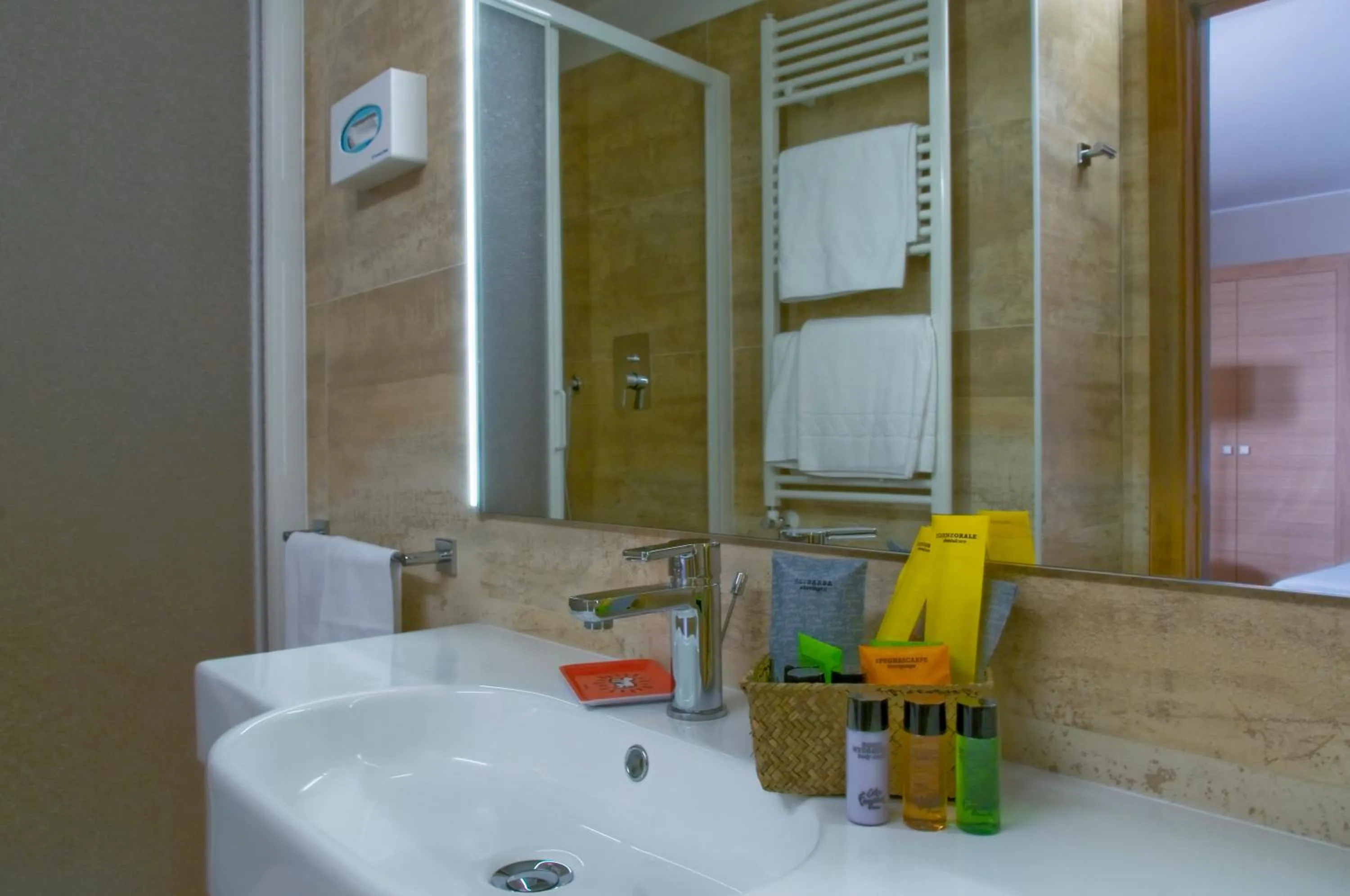 Bathroom in Hotel Italia