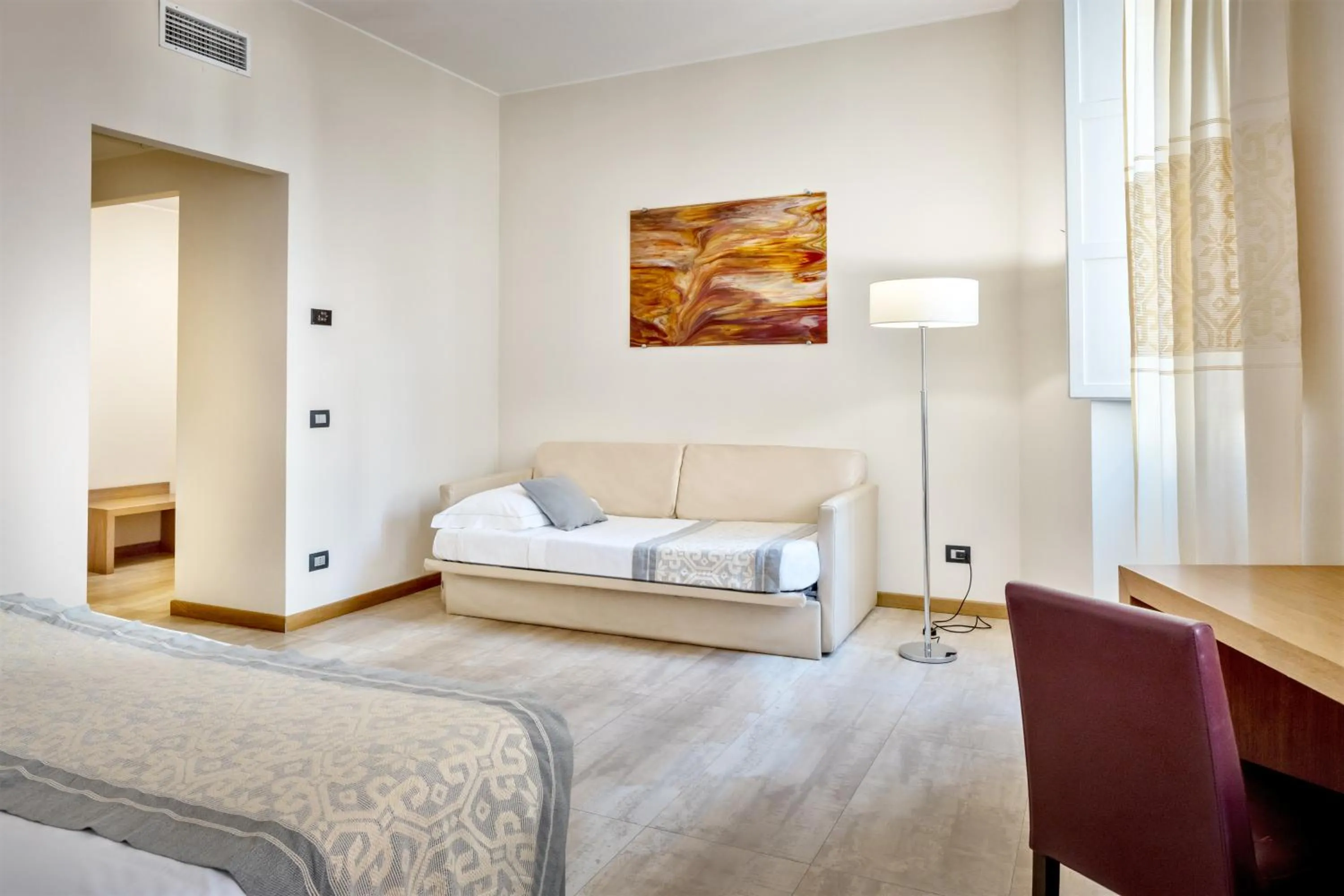 Photo of the whole room, Bed in Hotel Italia