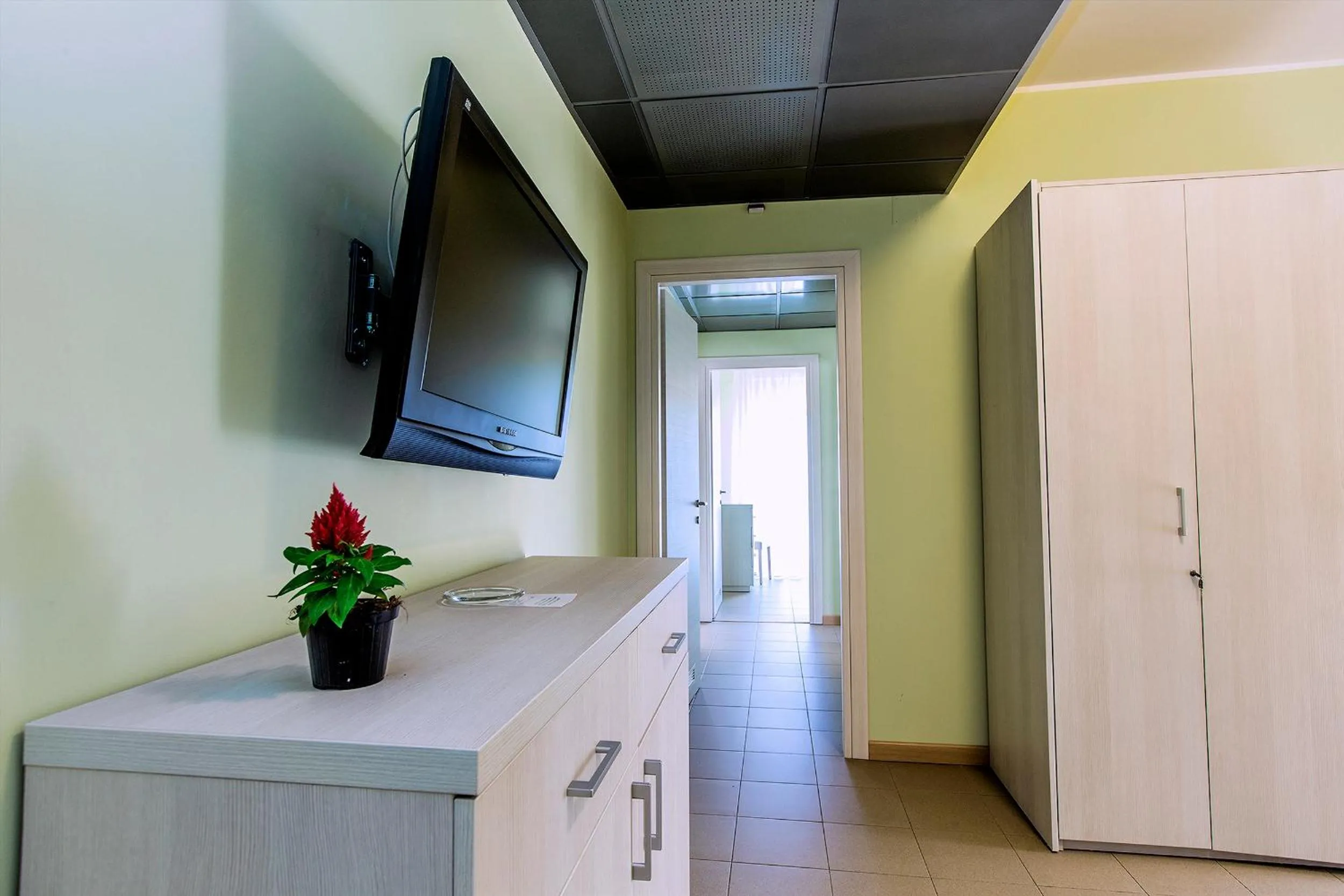 People in Hotel Residence Ulivi E Palme