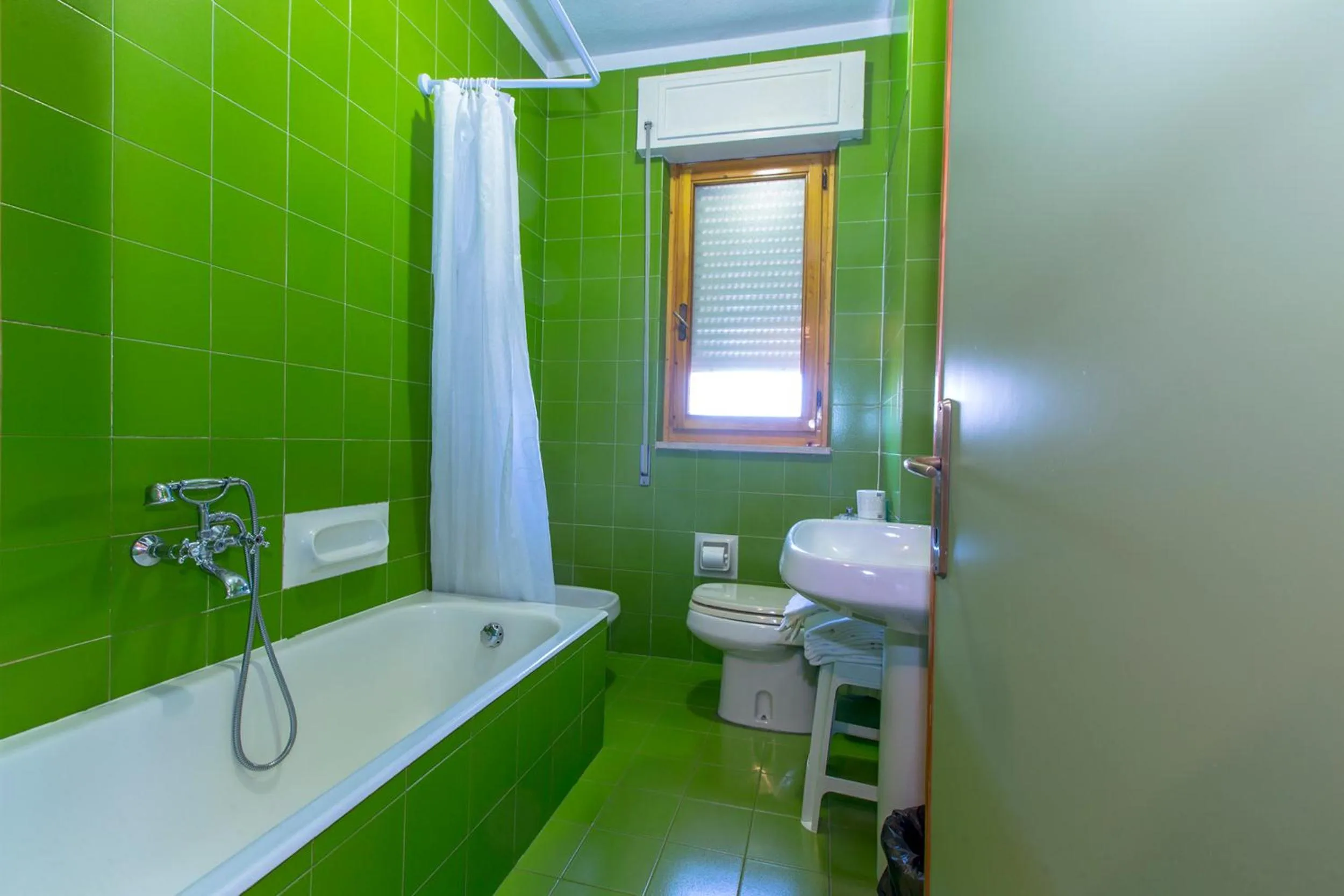 Toilet in Hotel Residence Ulivi E Palme