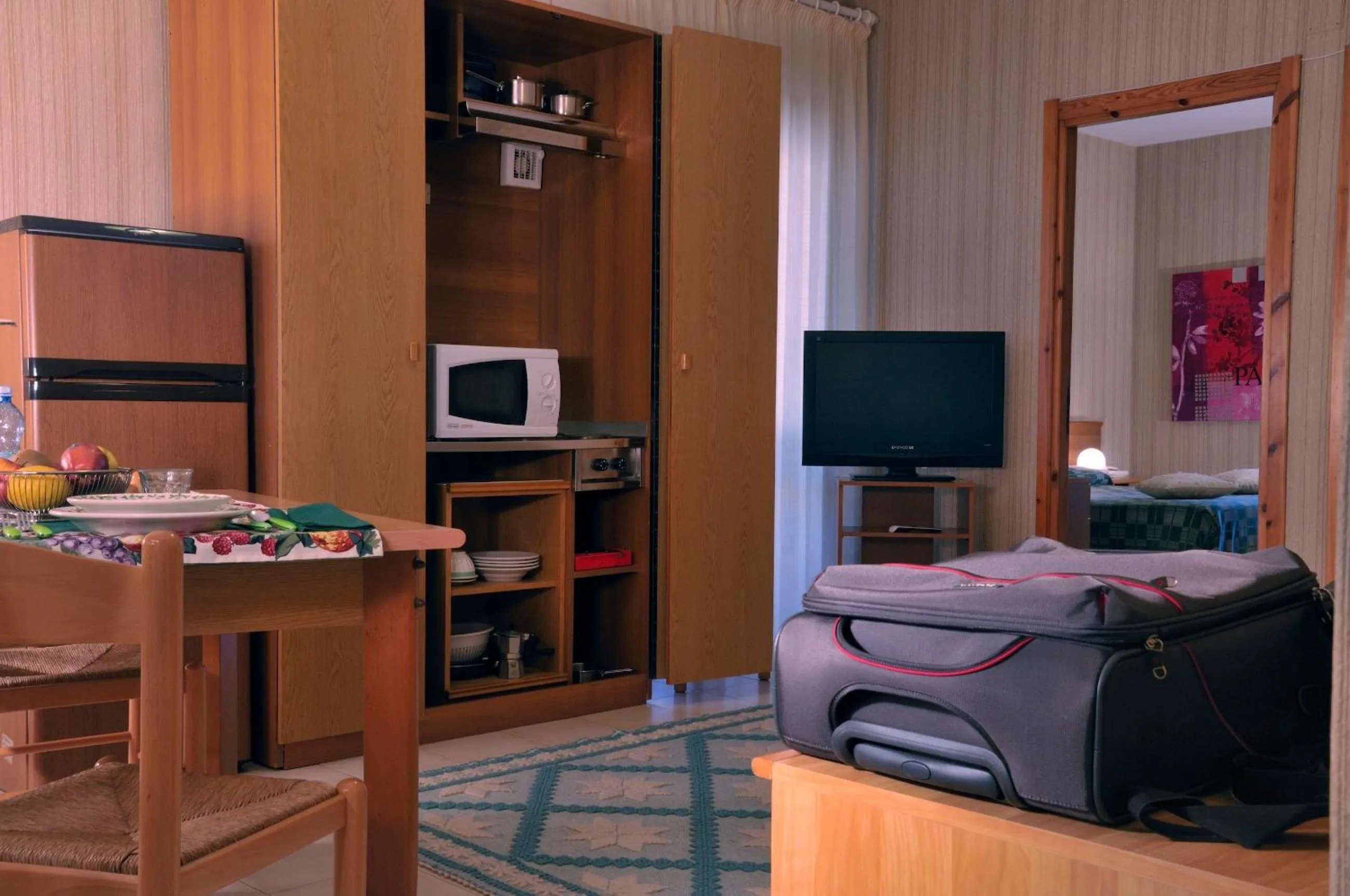 TV and multimedia in Hotel Residence Ulivi E Palme