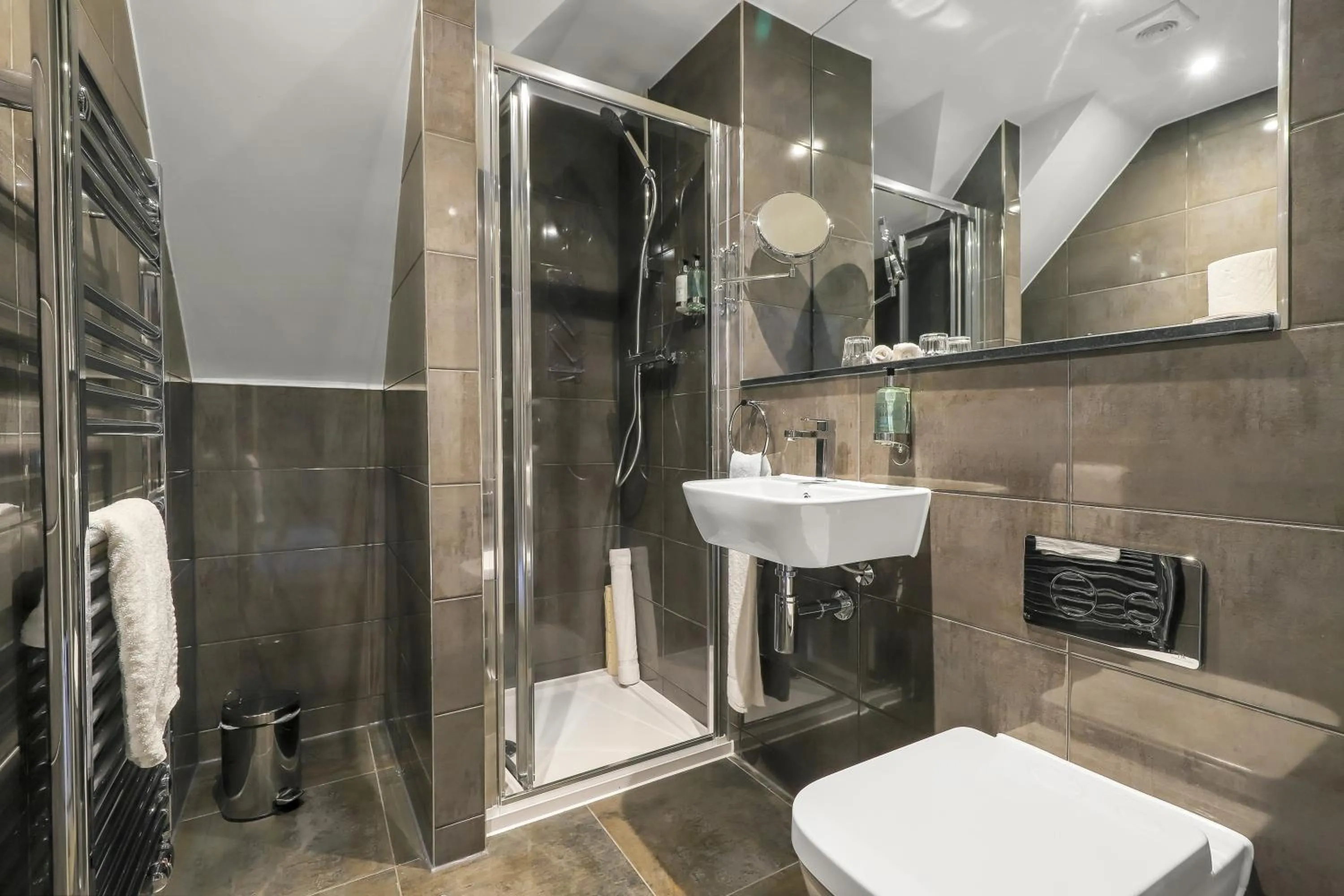 Bathroom in The Duke on The Test