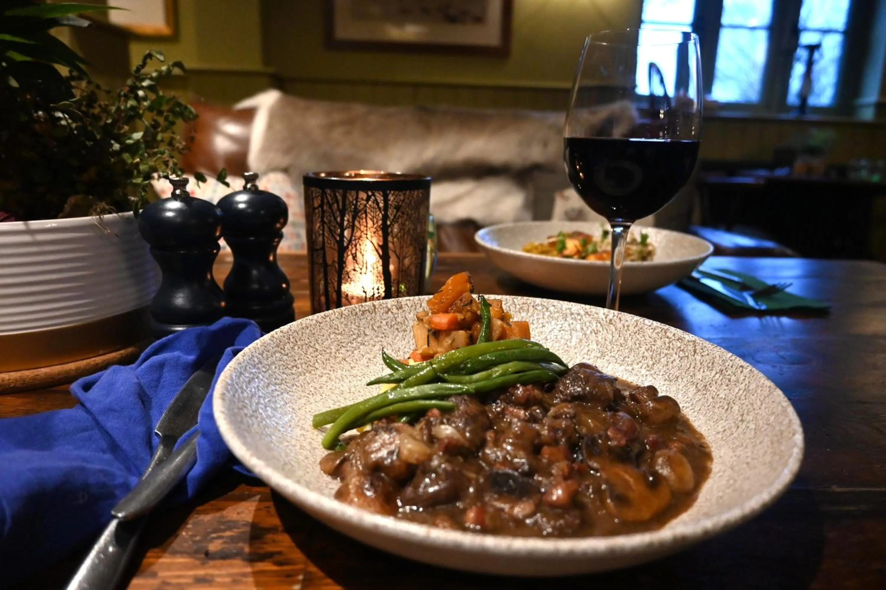 Restaurant/places to eat in The Duke on The Test