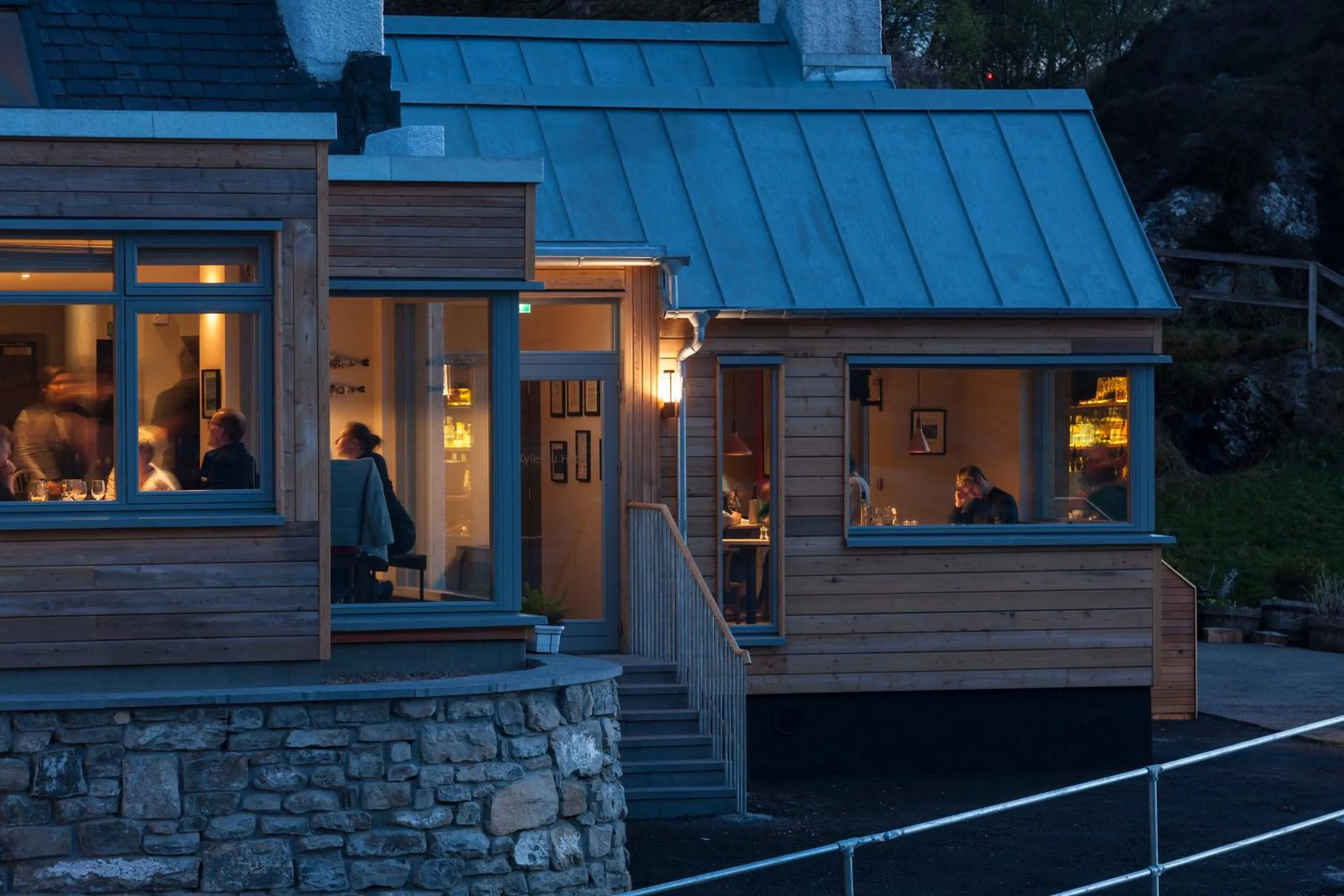 Facade/entrance in Kylesku Hotel