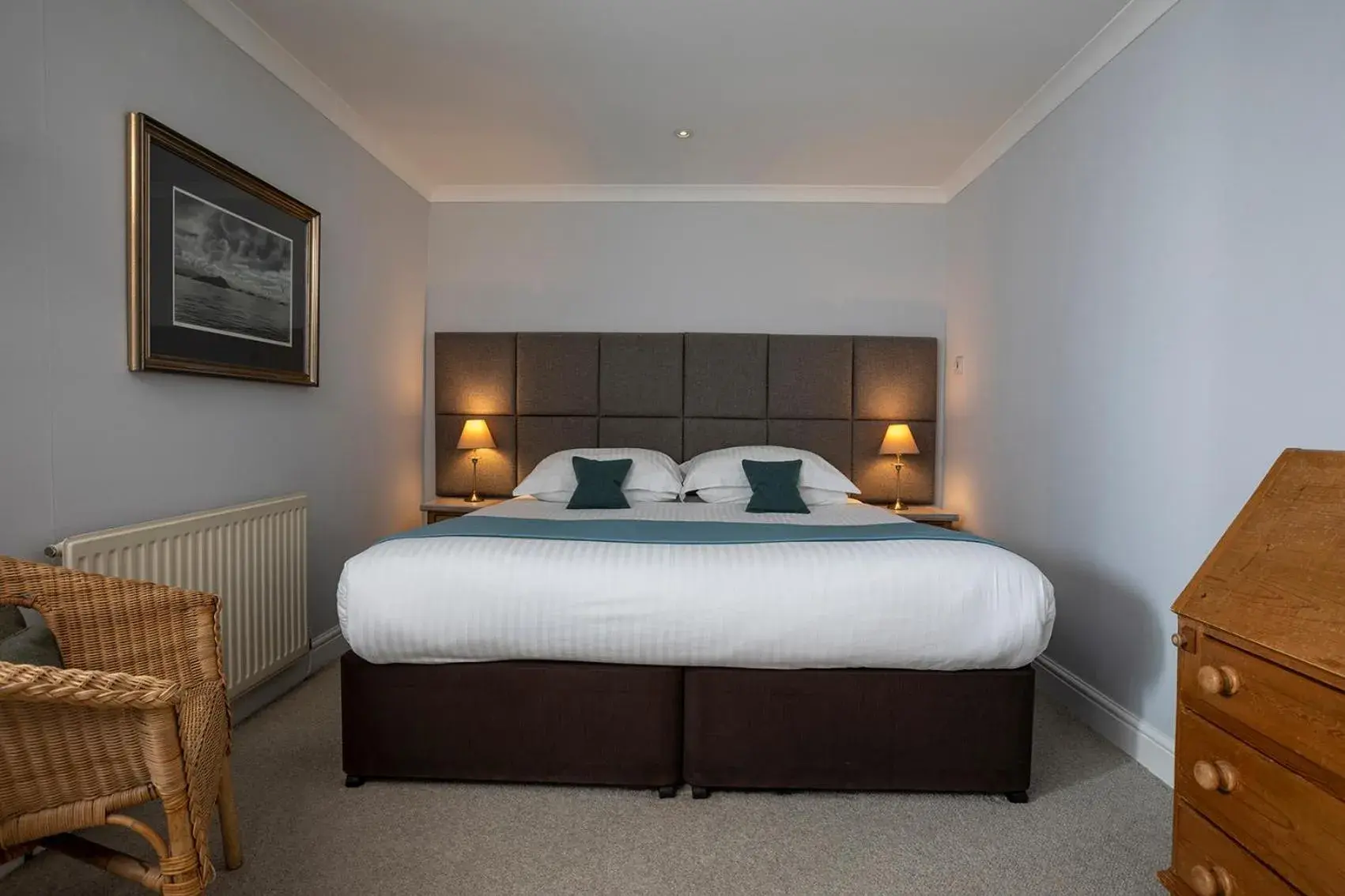 King Guest Room - single occupancy in Kylesku Hotel King Guest Room - single occupancy in Kylesku Hotel