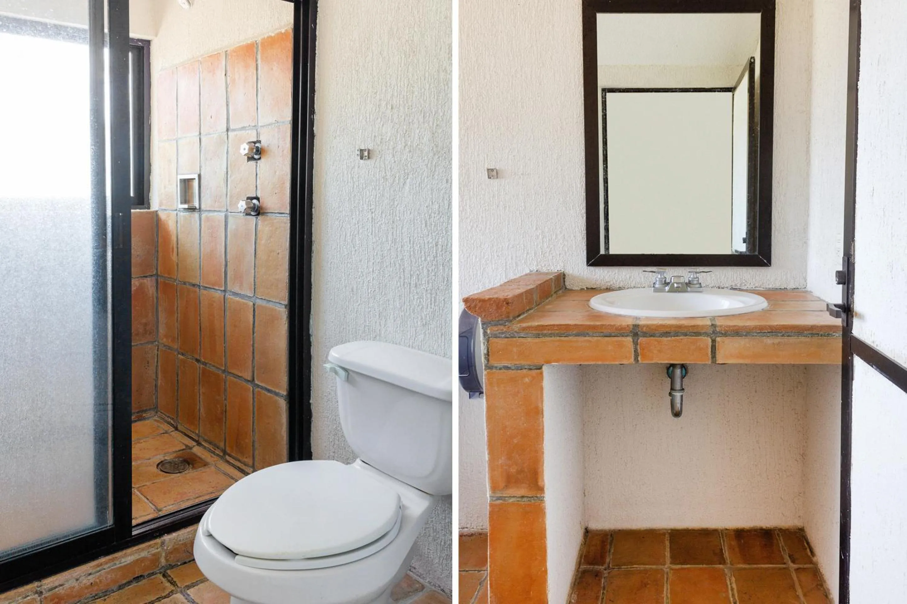 Bathroom in Cotlamani Hotel Aventura