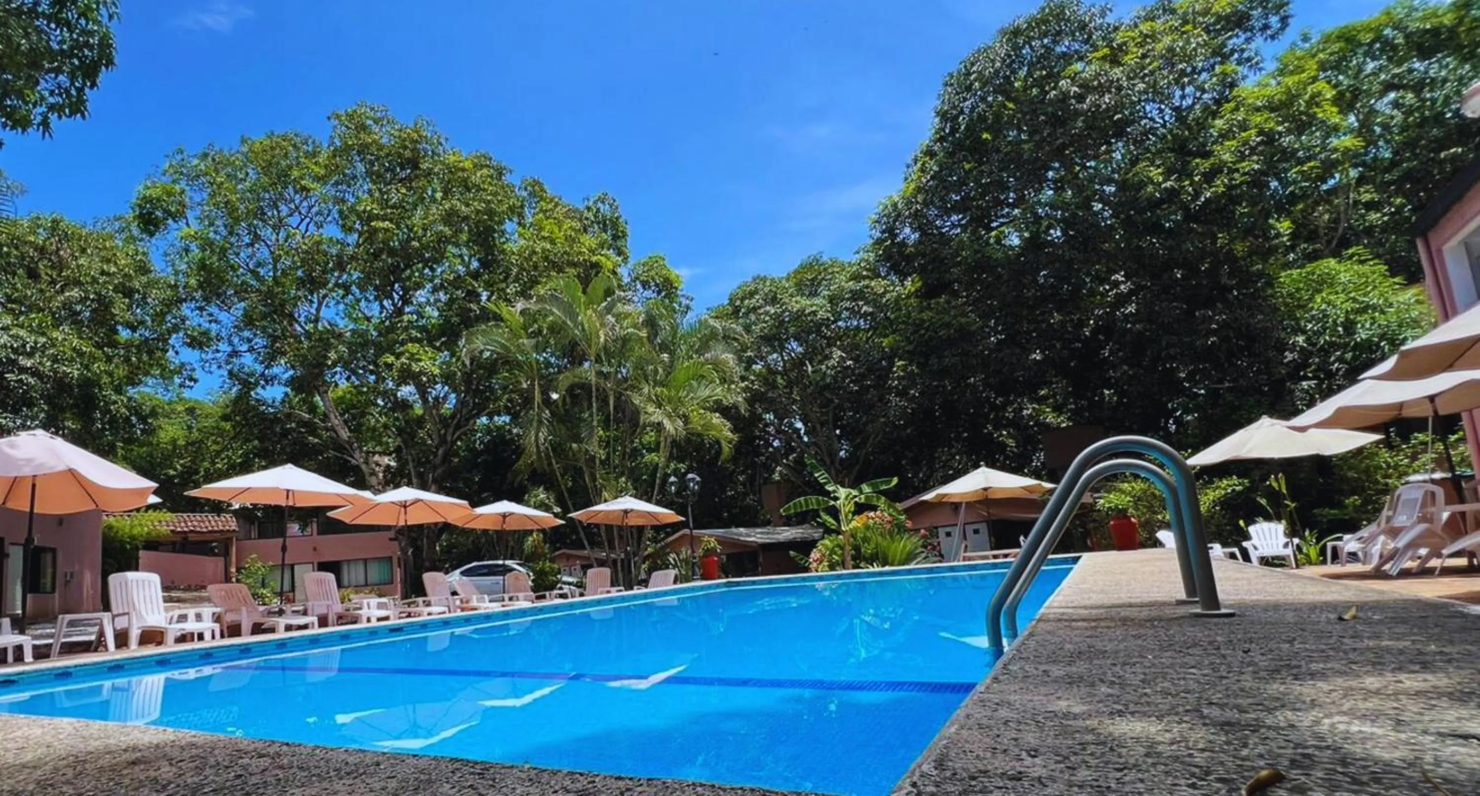 Garden view in Cotlamani Hotel Aventura