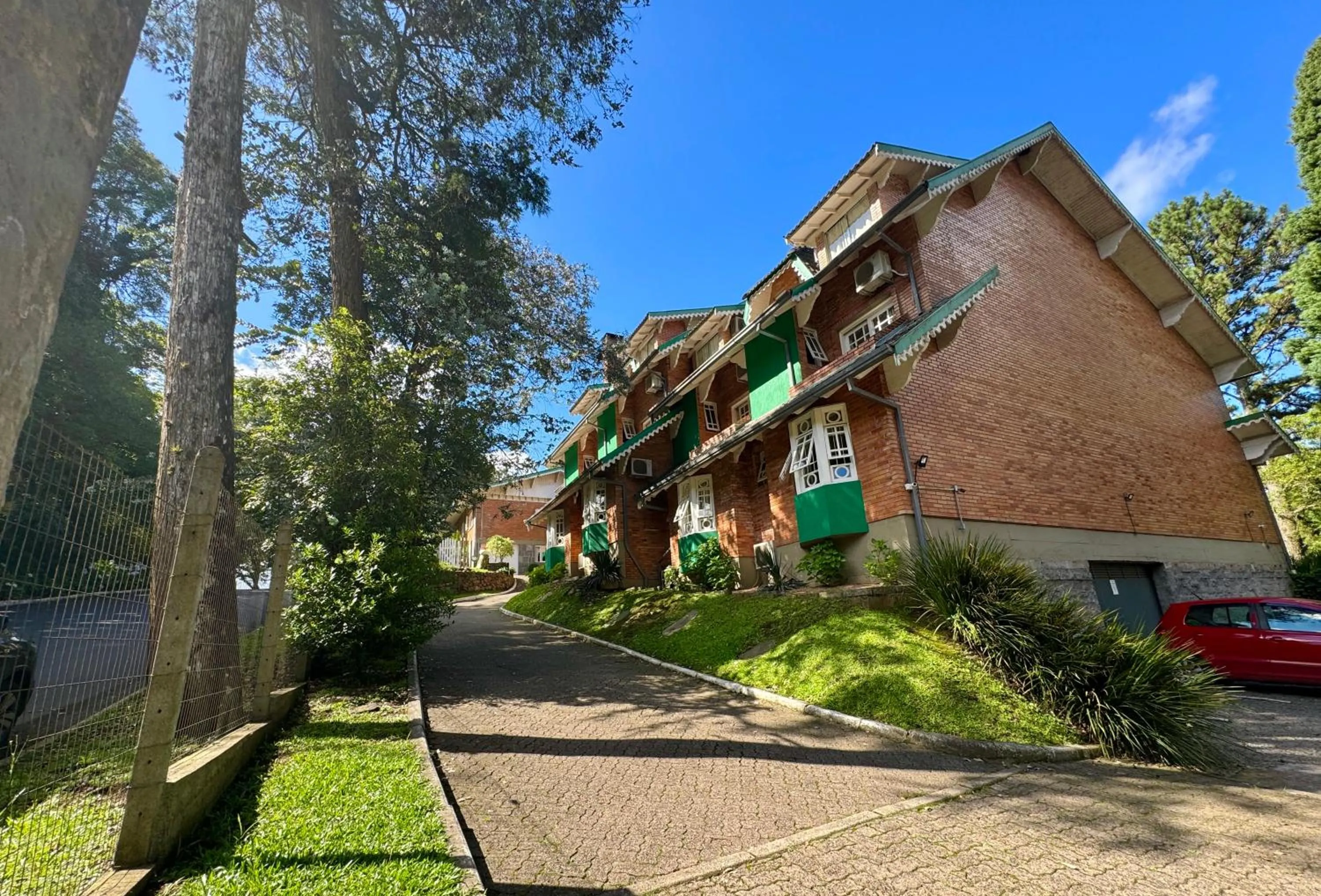 Parking in Hotel Pousada Ald' Mama