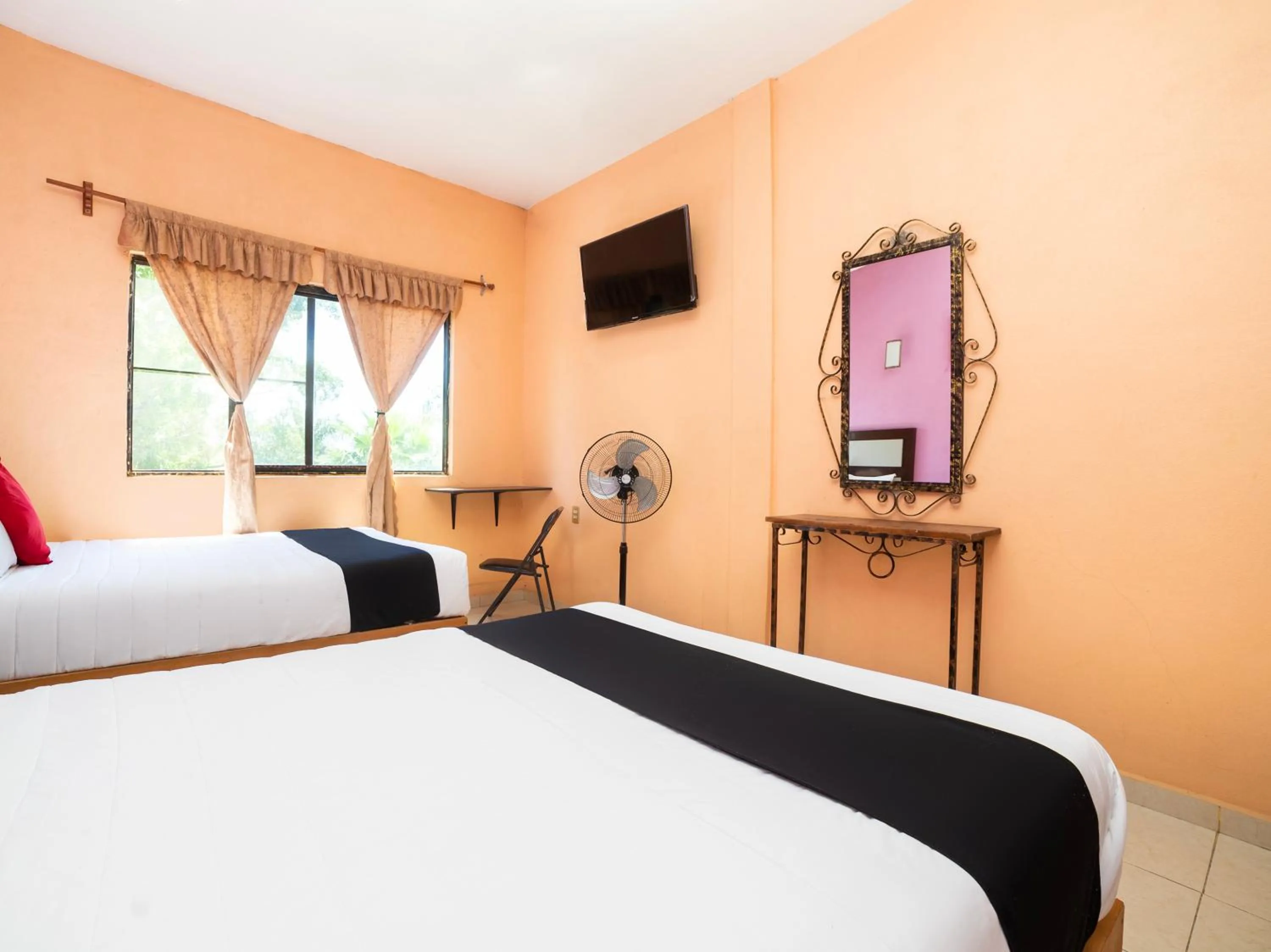 TV and multimedia, Bed in Villas el Paraíso, El Rollo