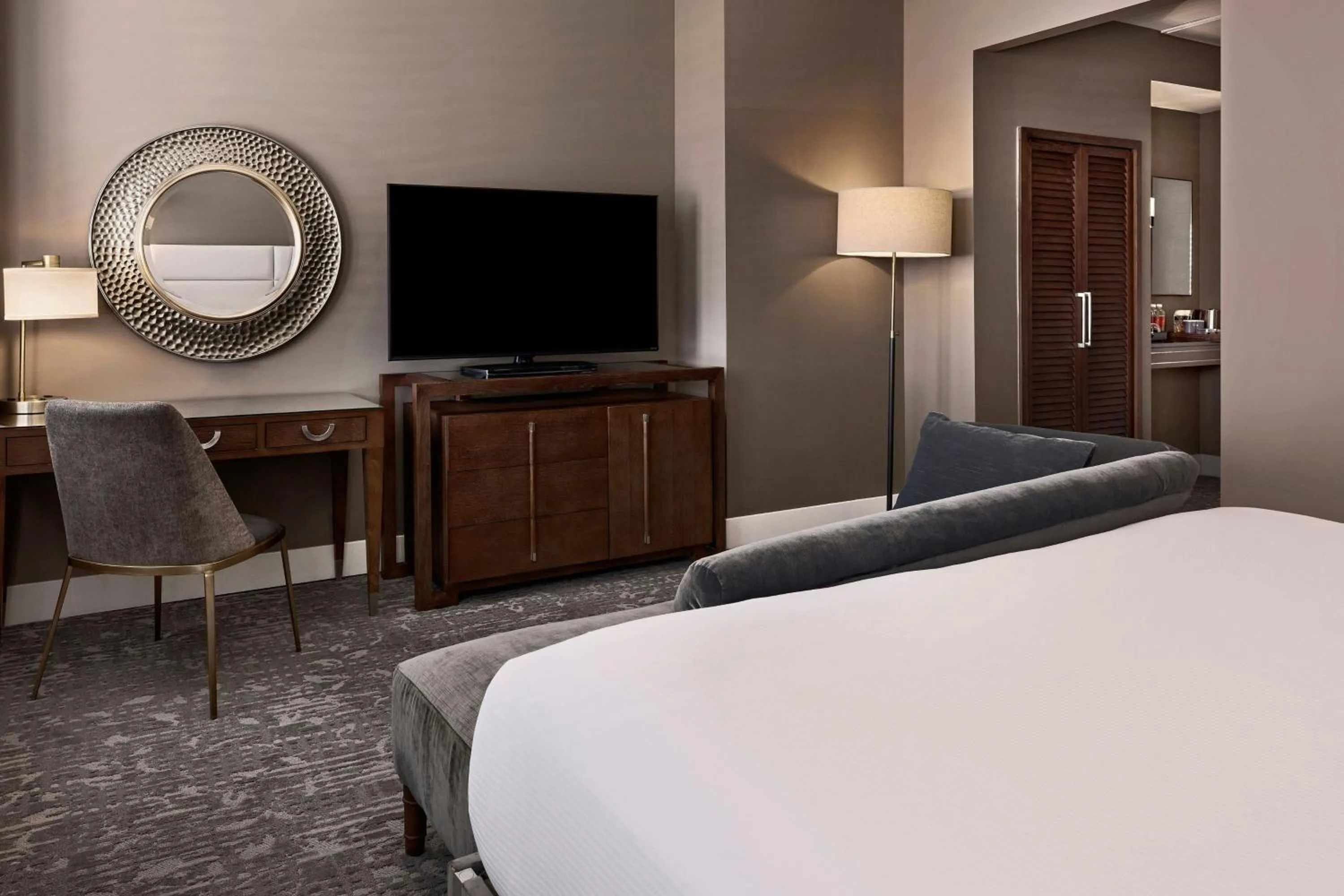 Photo of the whole room, Bed in Ambassador Hotel Oklahoma City, Autograph Collection