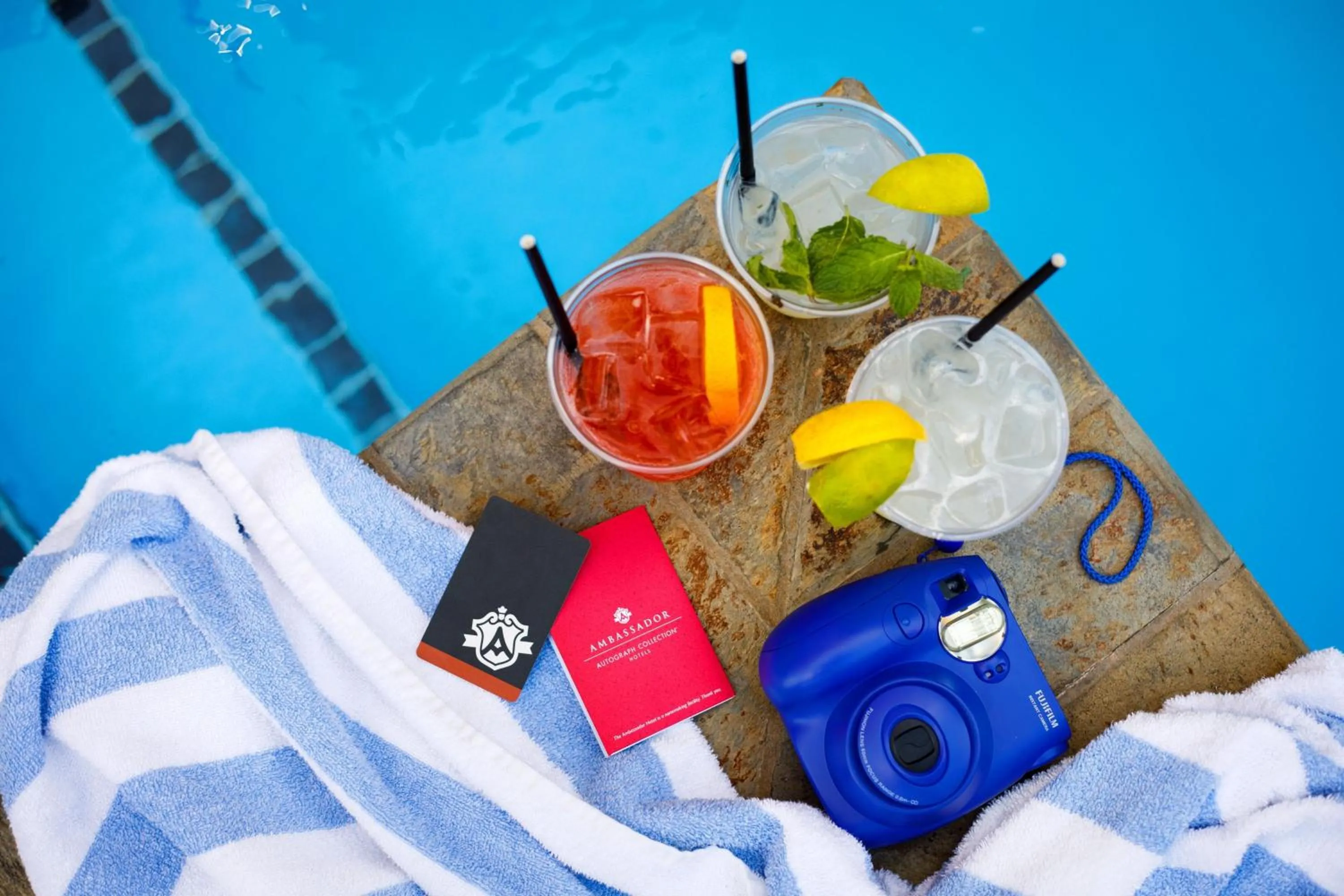 Swimming pool in Ambassador Hotel Oklahoma City, Autograph Collection