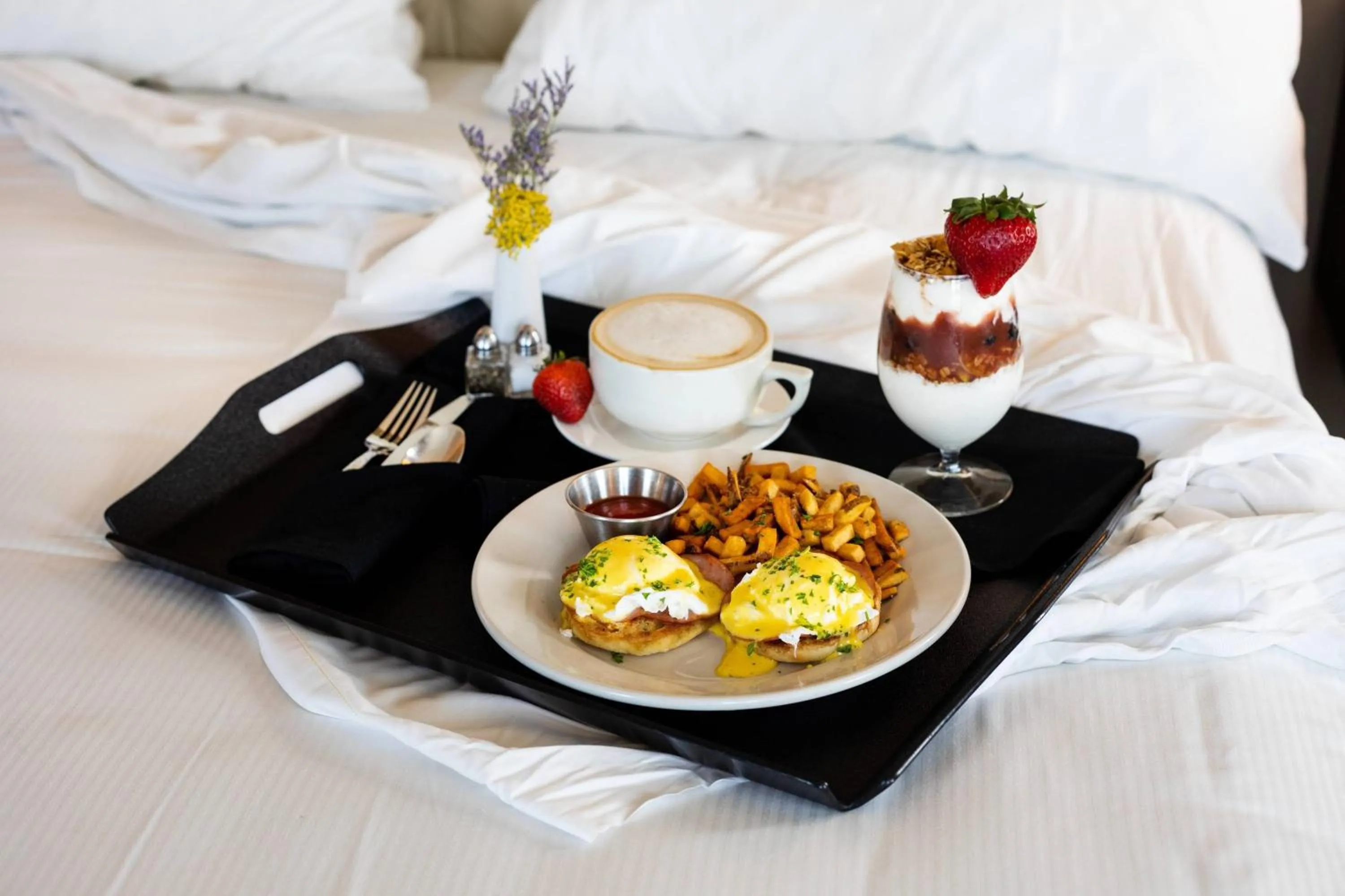Breakfast, Bed in Ambassador Hotel Oklahoma City, Autograph Collection