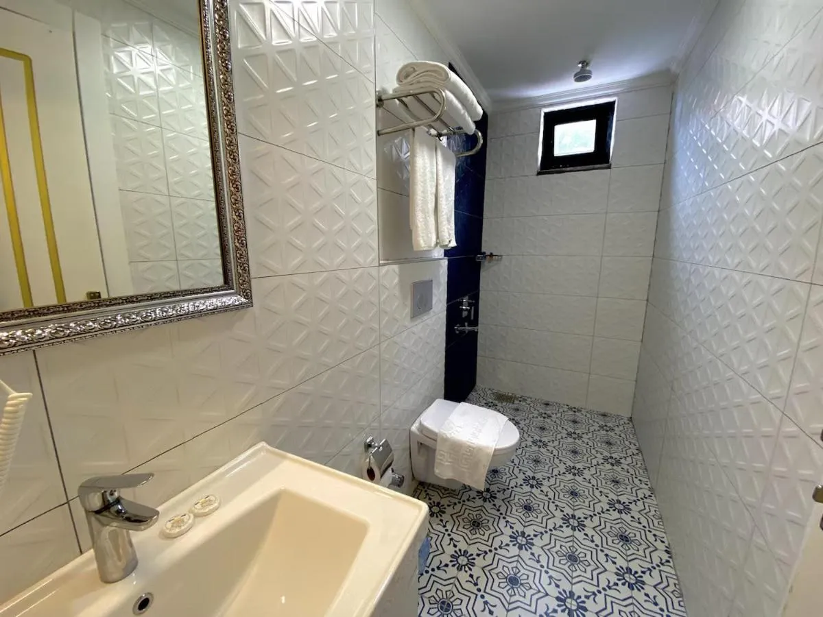 Castle Light Boutique