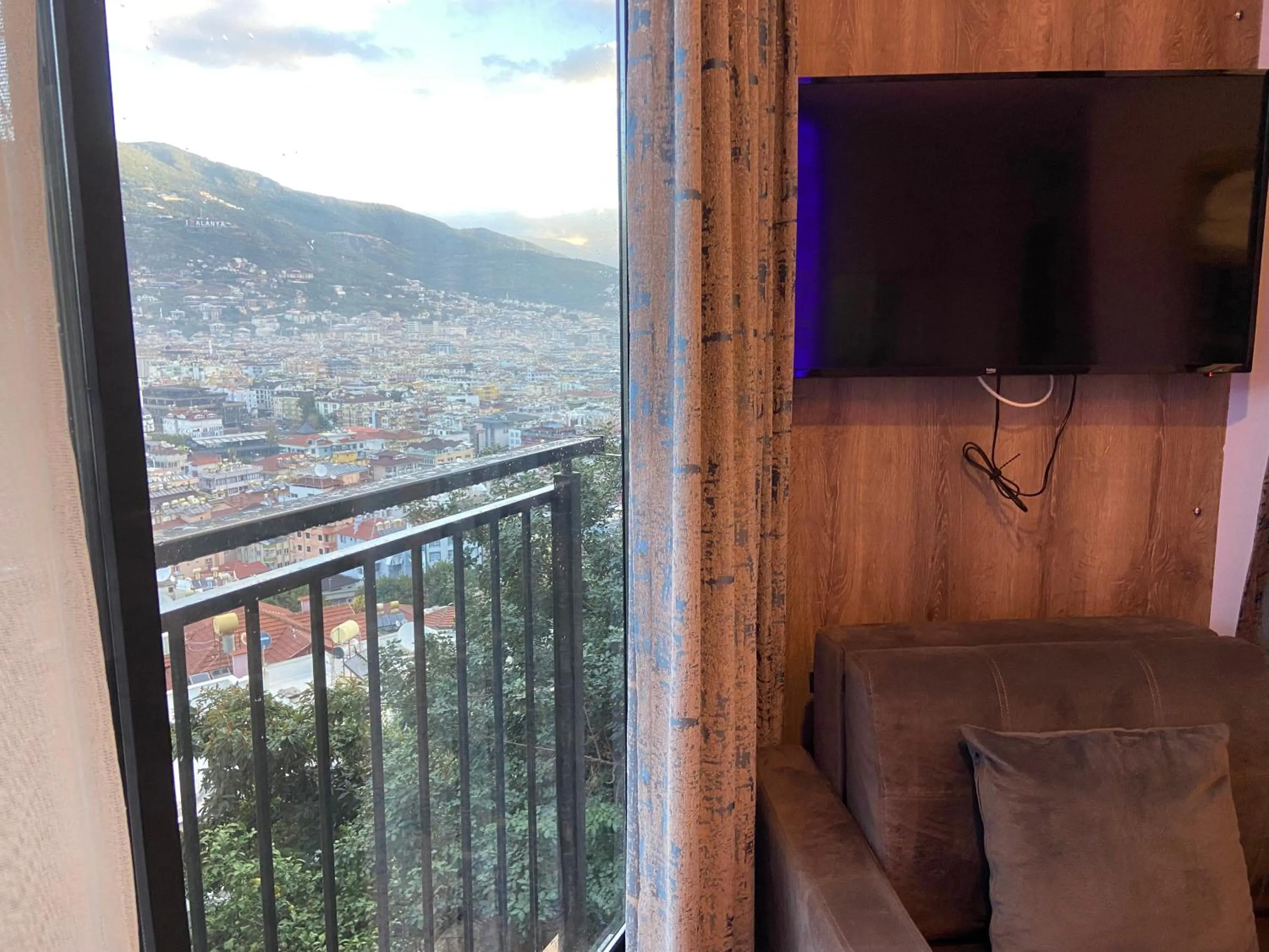 Castle Light Boutique