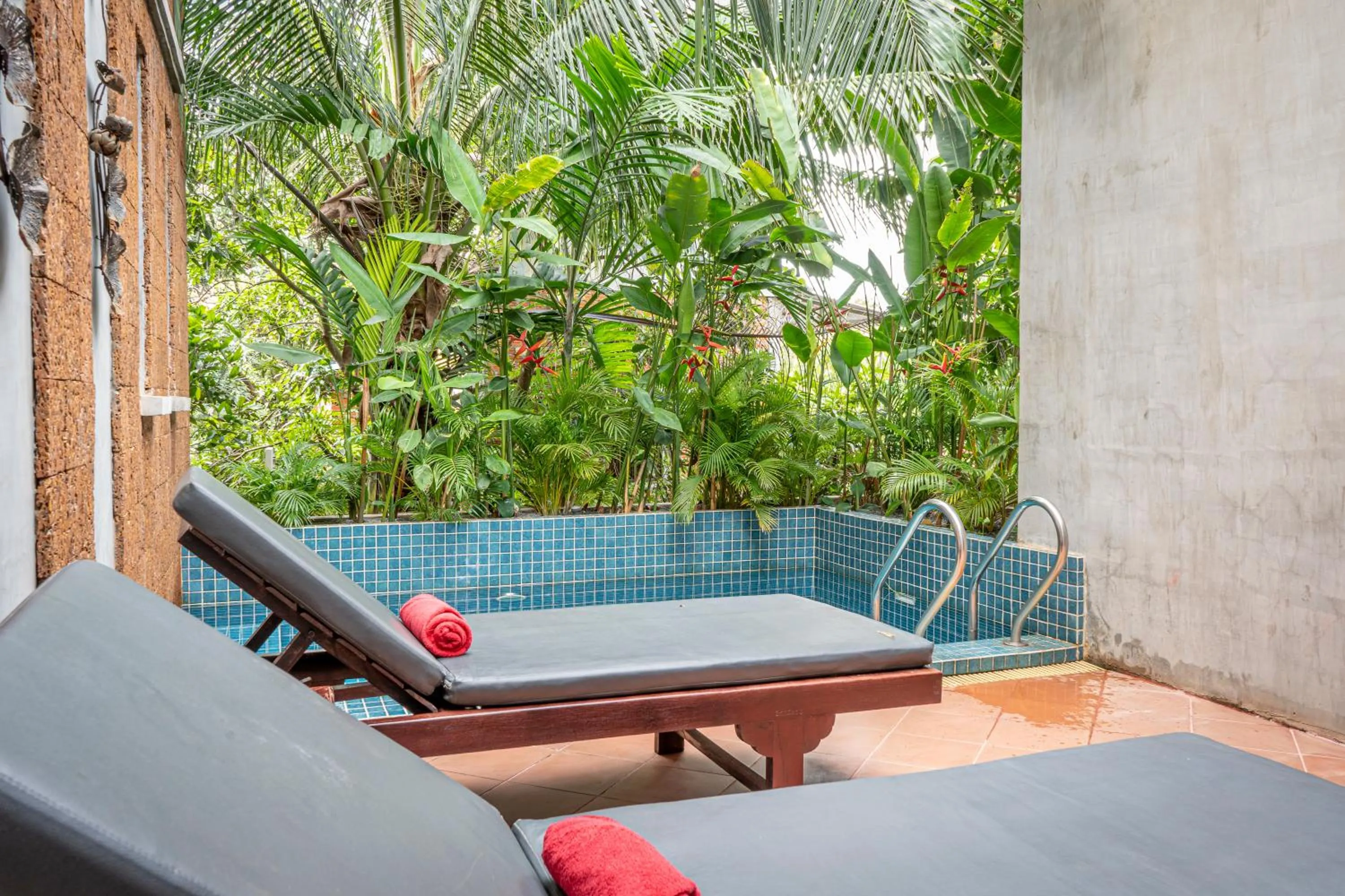 Swimming pool in Grange