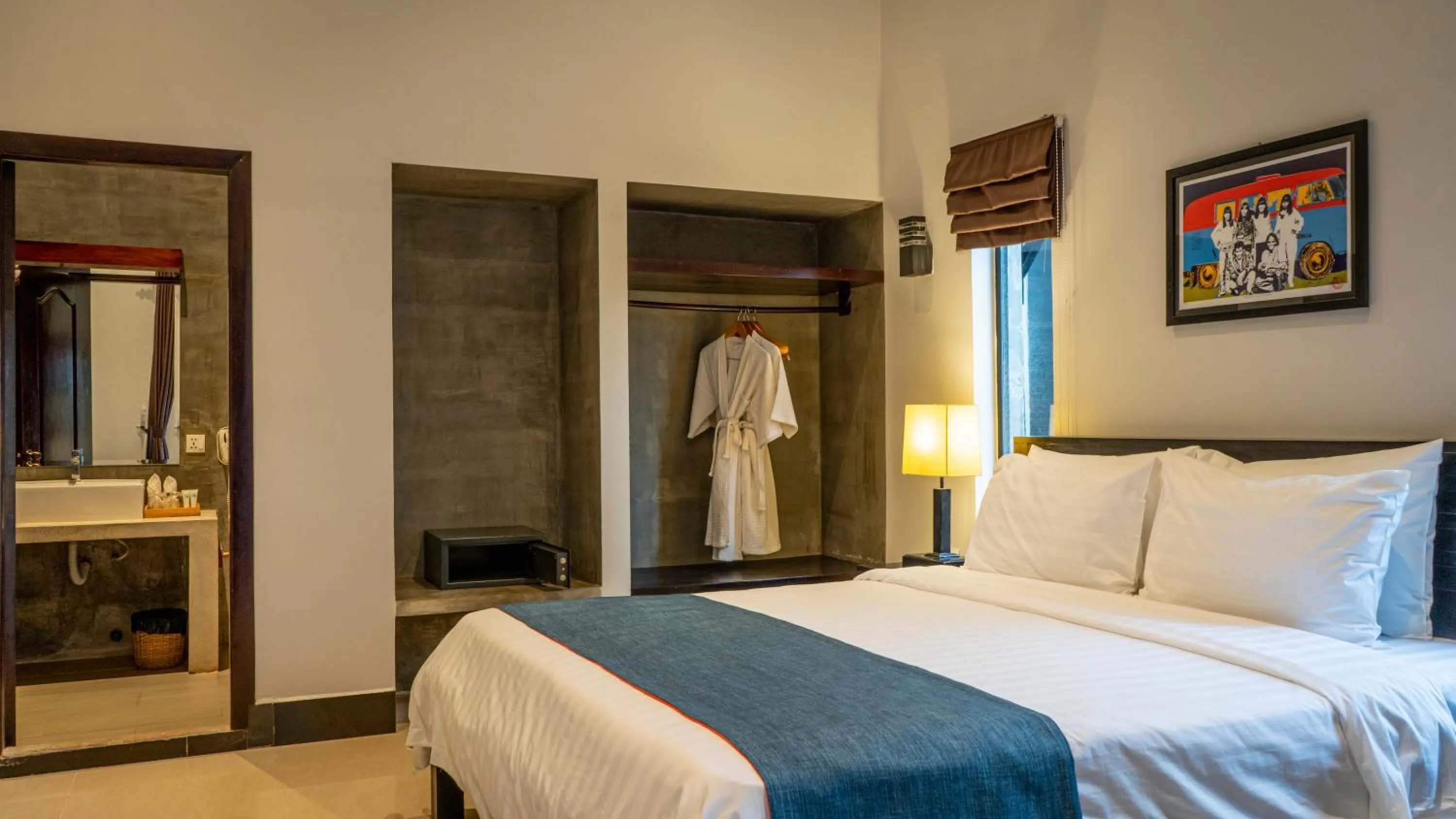 Photo of the whole room, Bed in Grange