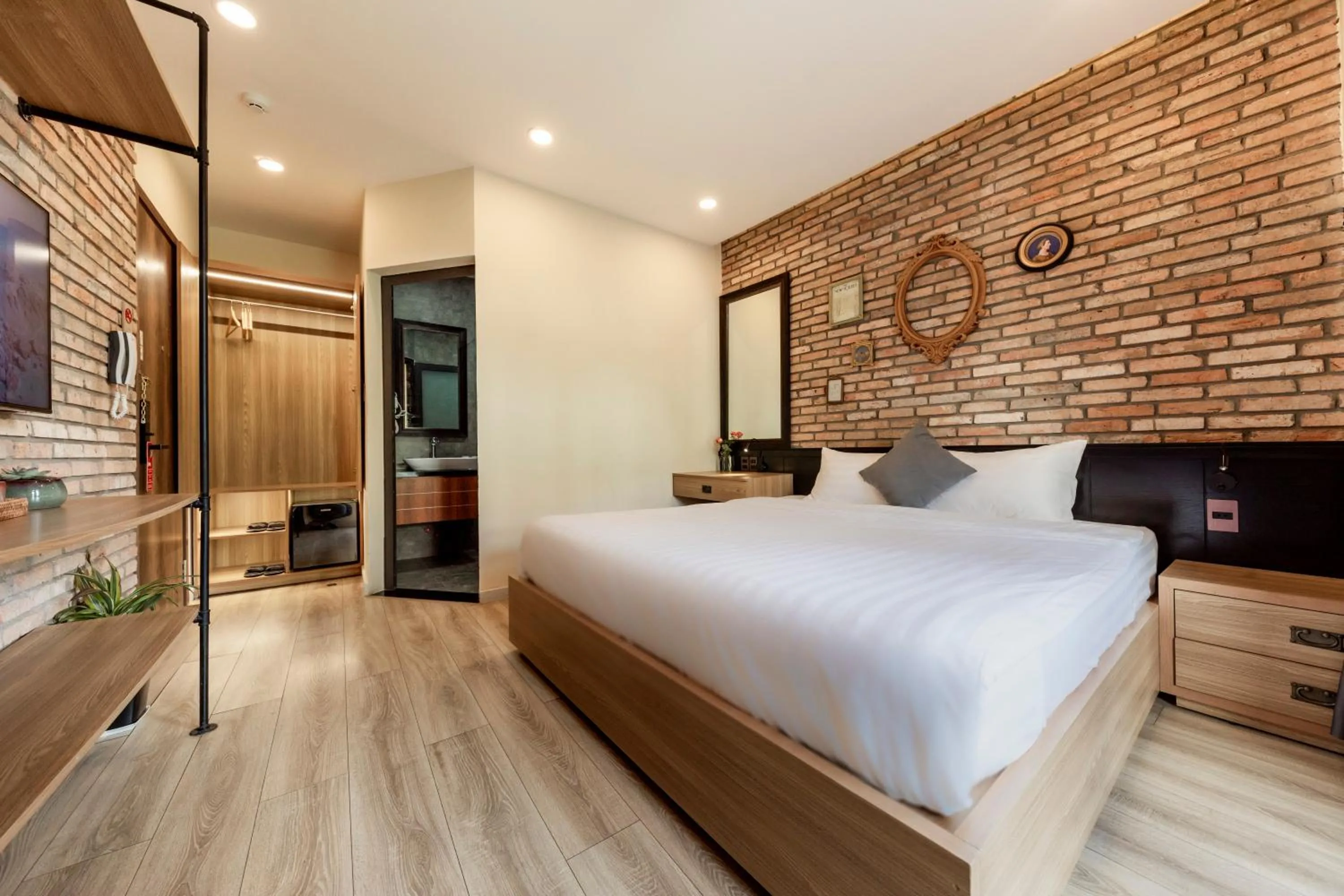 Photo of the whole room, Bed in The Brick Home dalat