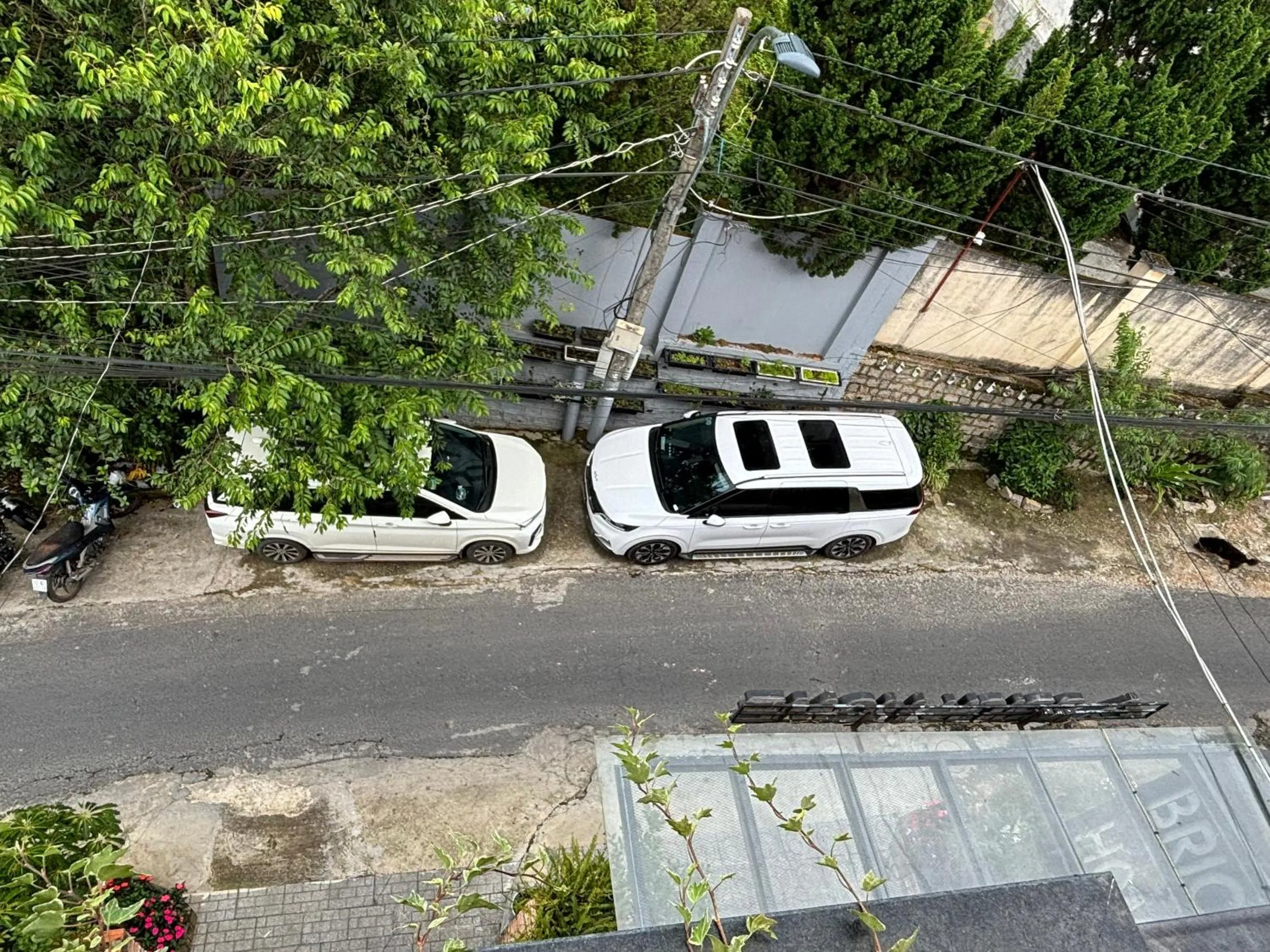Parking in The Brick Home dalat