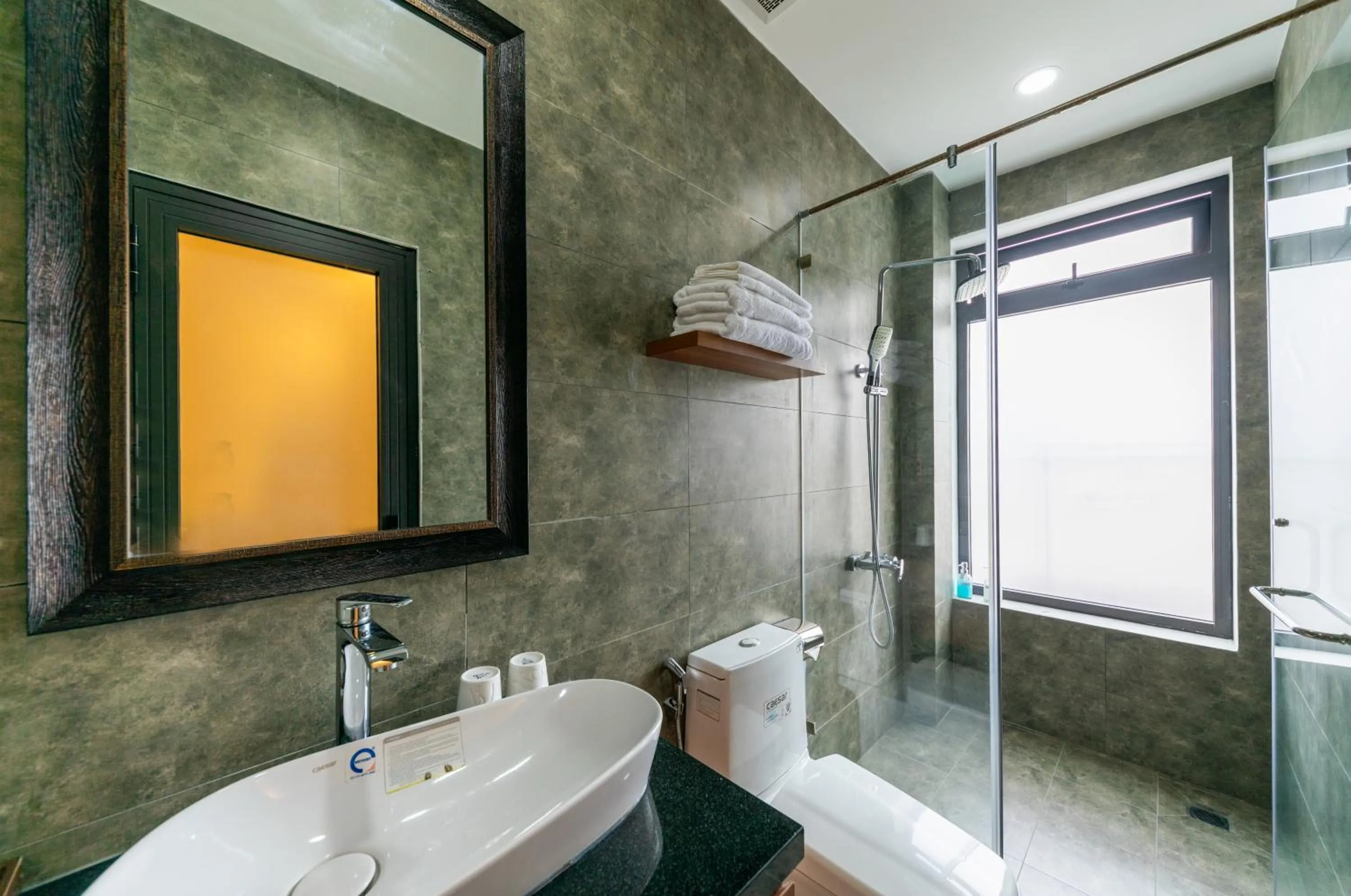 Shower in The Brick Home dalat