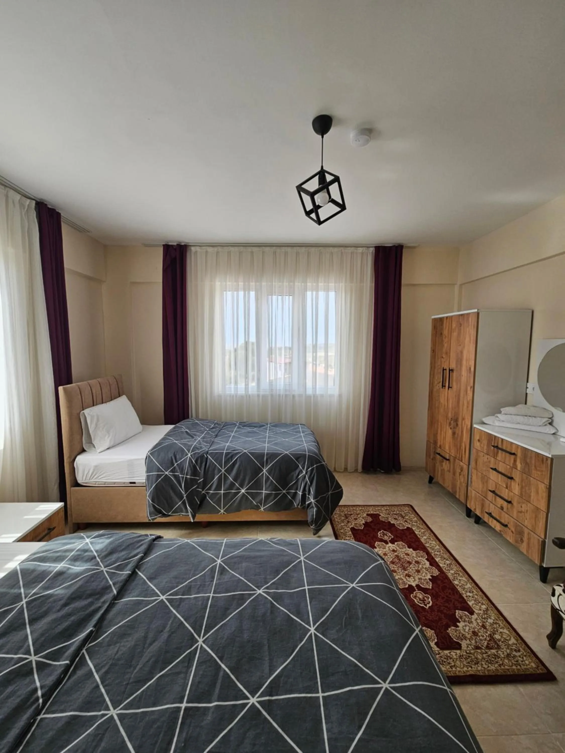 Bedroom, Bed in The Titanic House