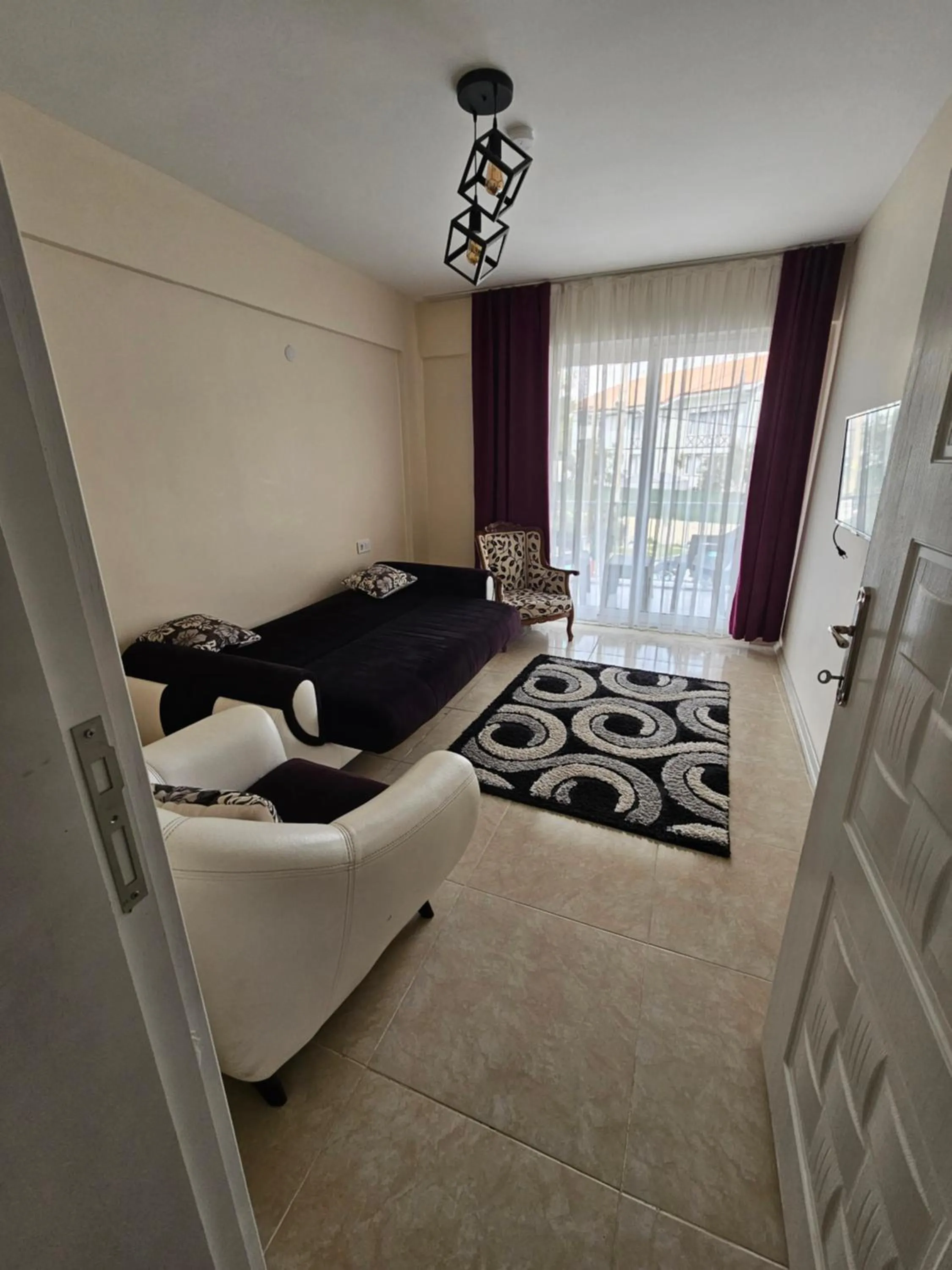 Living room, Bed in The Titanic House