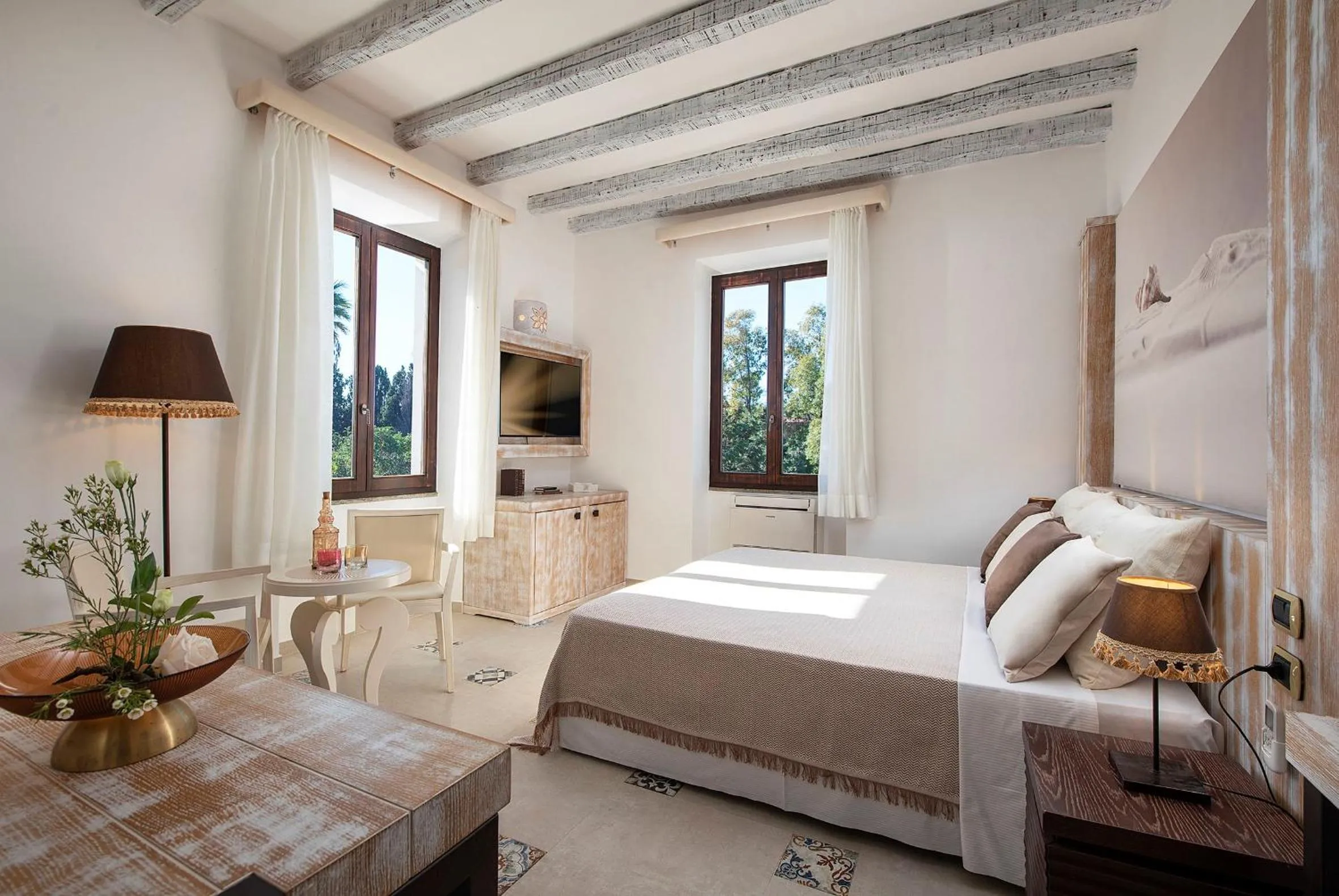 View (from property/room), Bed in Villa Cavalieri Country Hotel