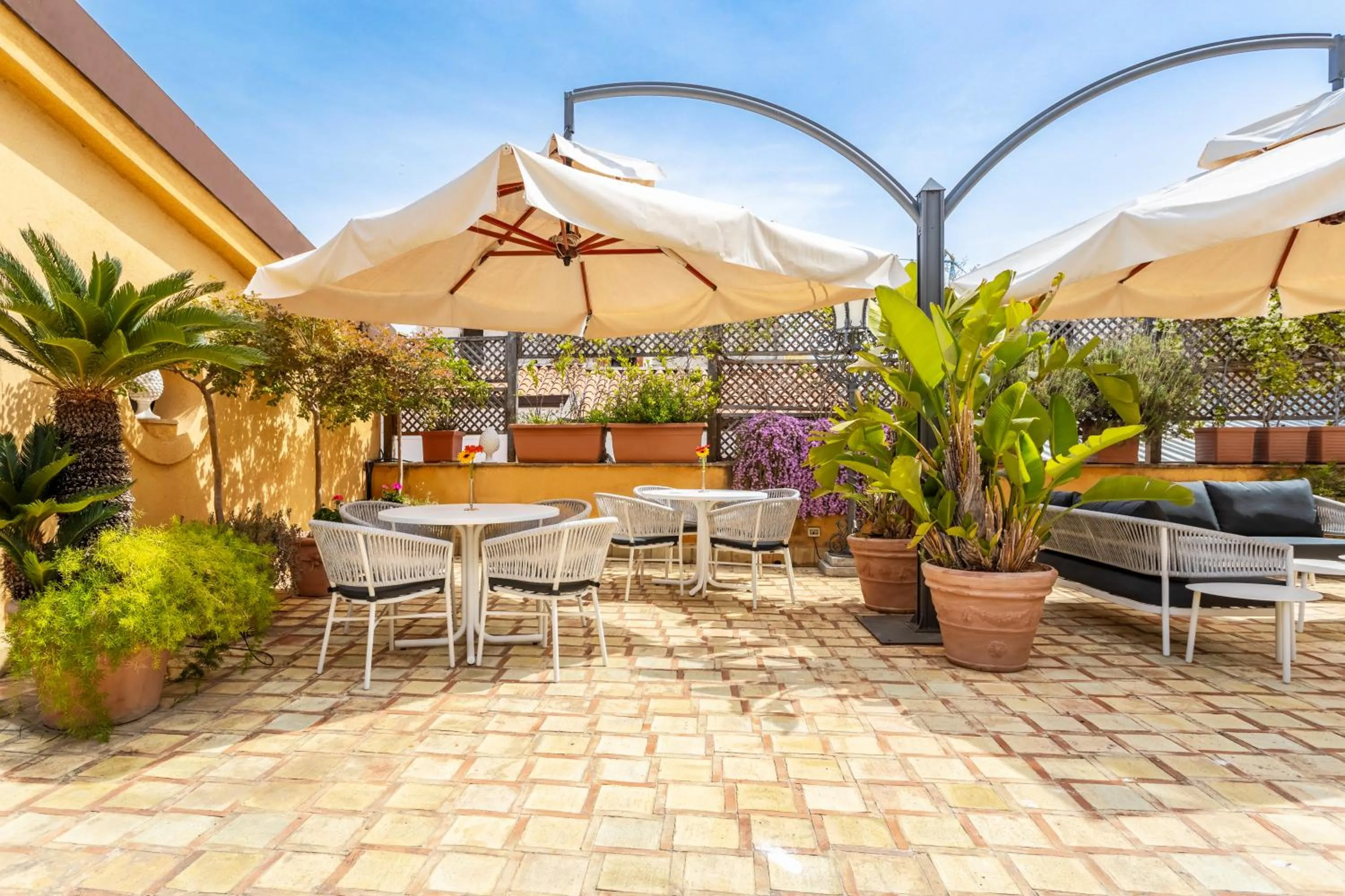 Balcony/Terrace in Eurostars Centrale Palace Hotel
