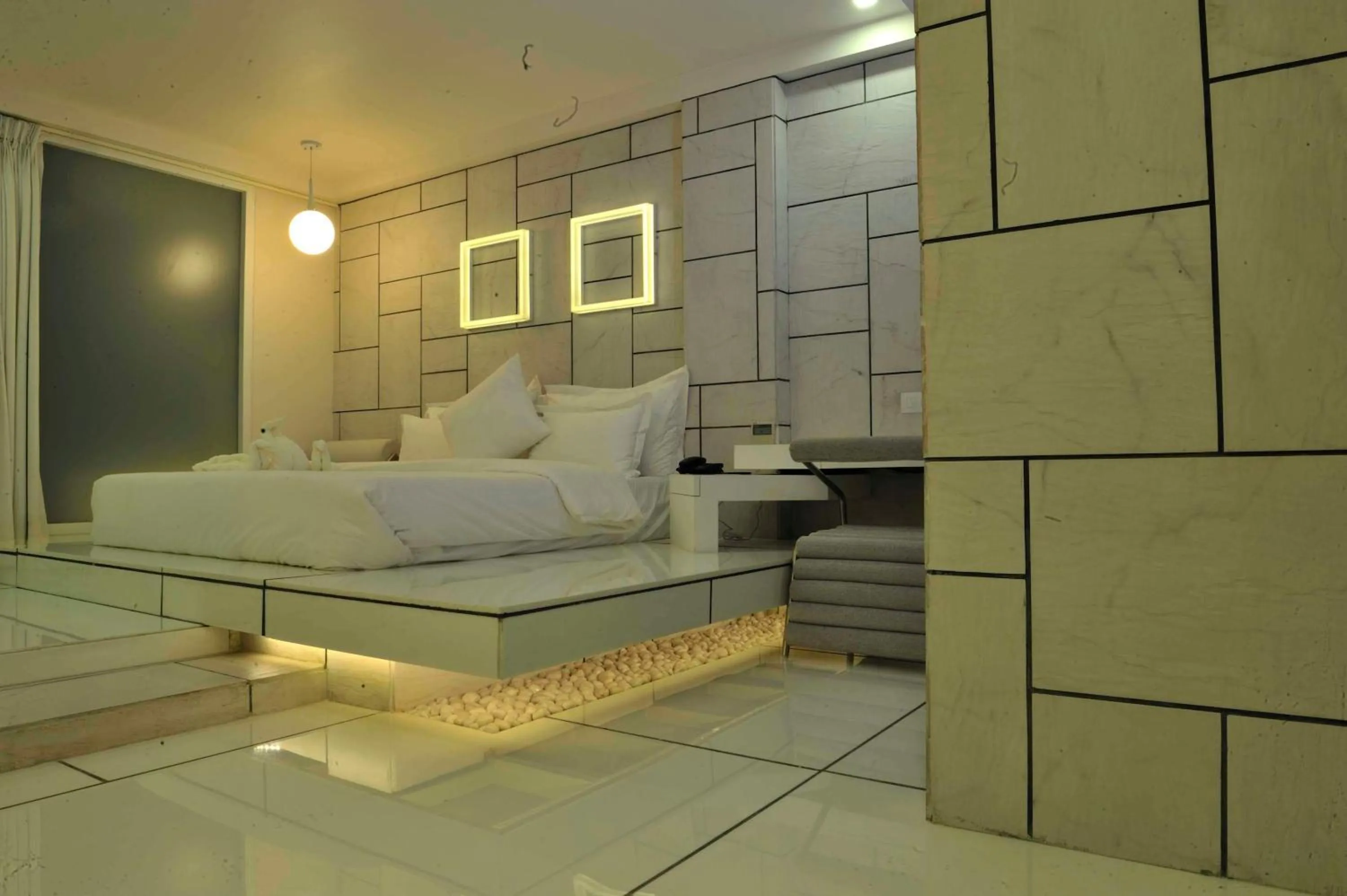 Bed, Seating Area in Hotel El Dorado