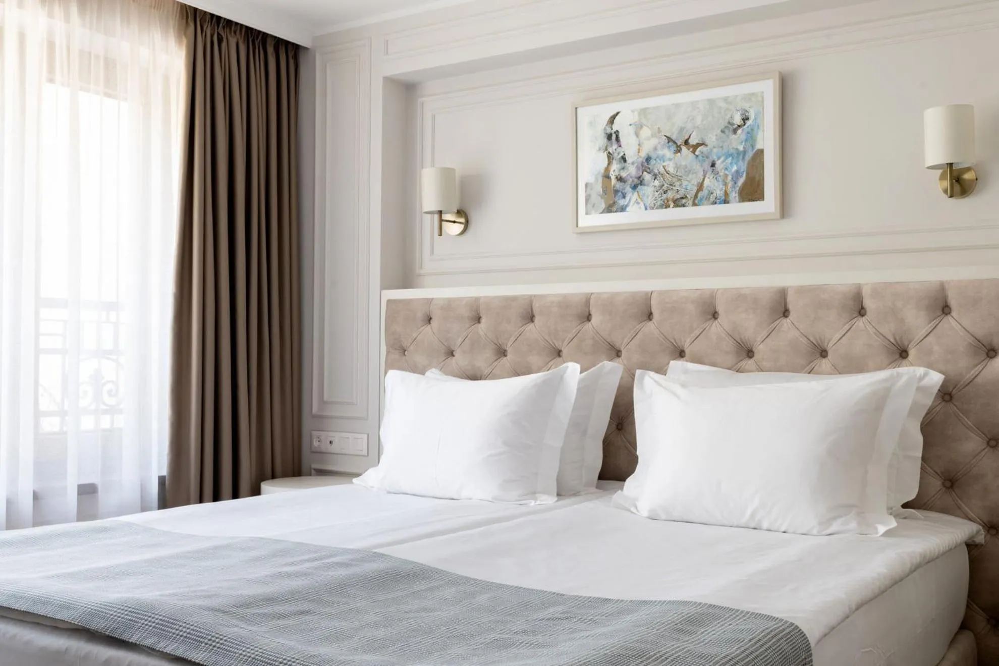 Bed in Villa Flavia Heritage Boutique Hotel