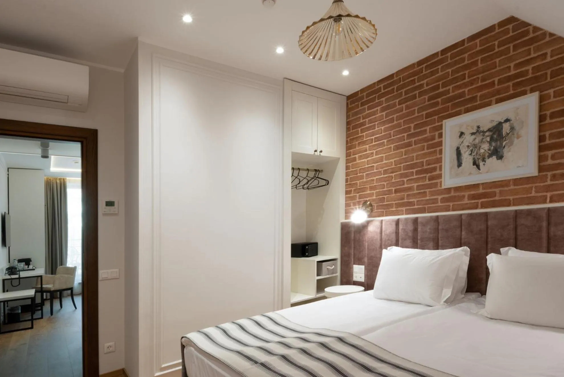 Bed in Villa Flavia Heritage Boutique Hotel