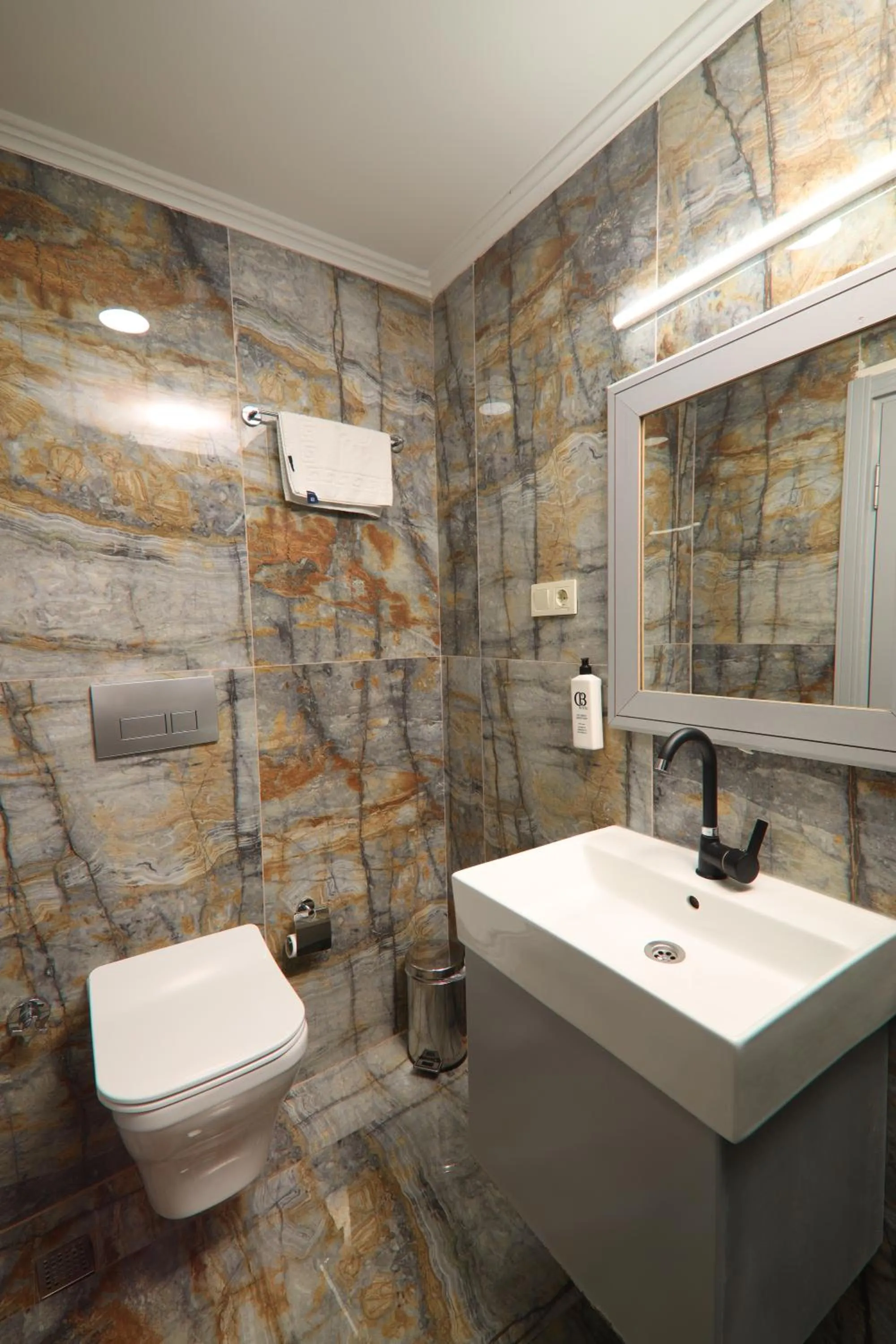 Bathroom in BALPETEK HOTEL