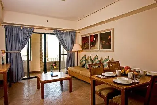 Family Suite in Canyon Cove Hotel and Spa Family Suite in Canyon Cove Hotel and Spa